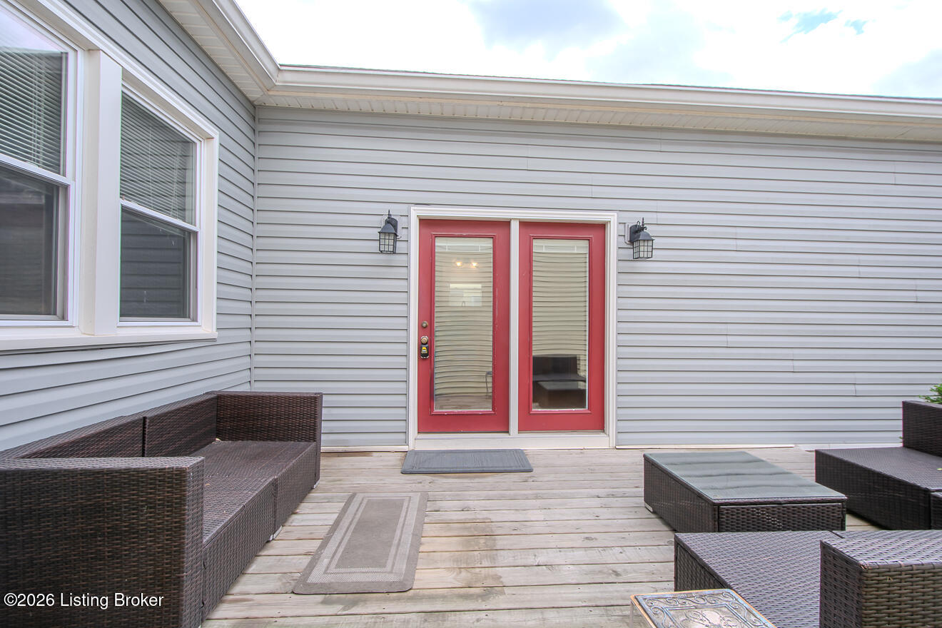 1009 Charles St