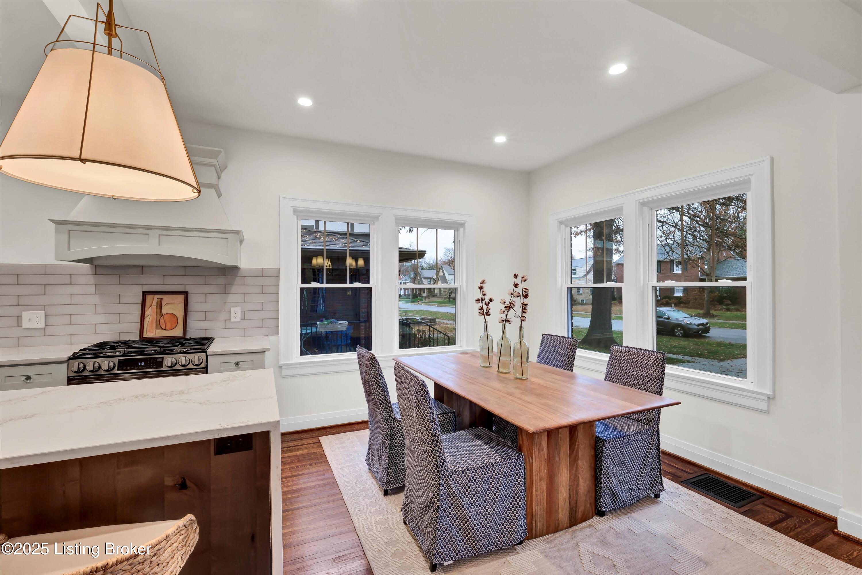 2436 Broadmeade Rd