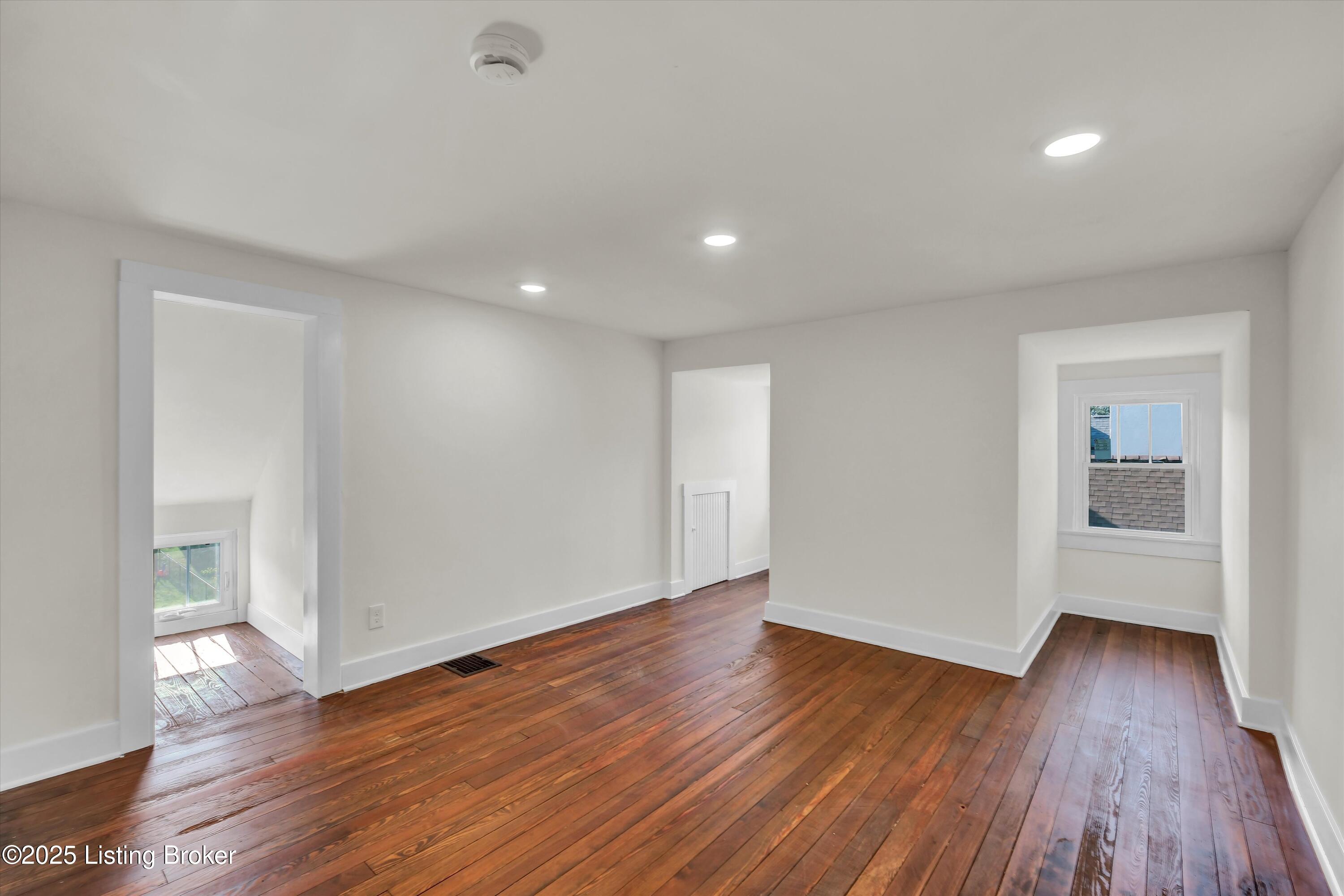 2436 Broadmeade Rd