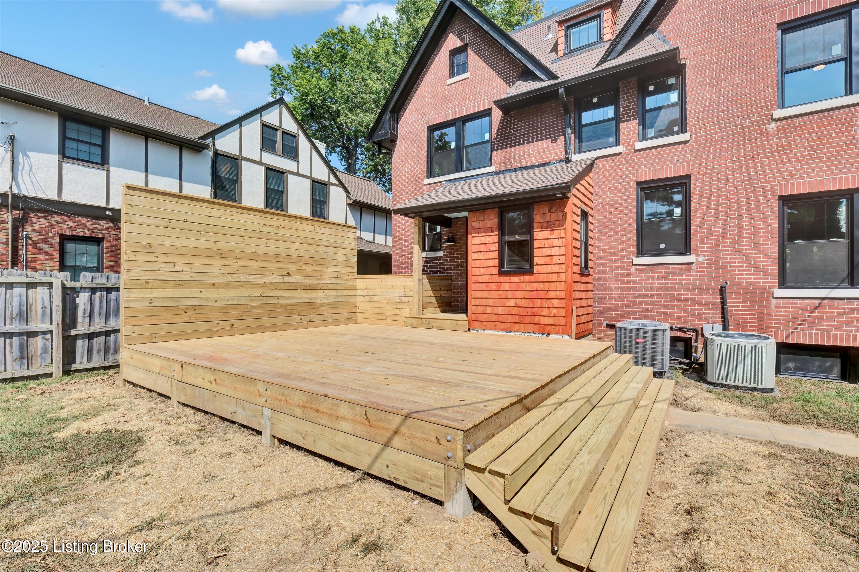 2436 Broadmeade Rd