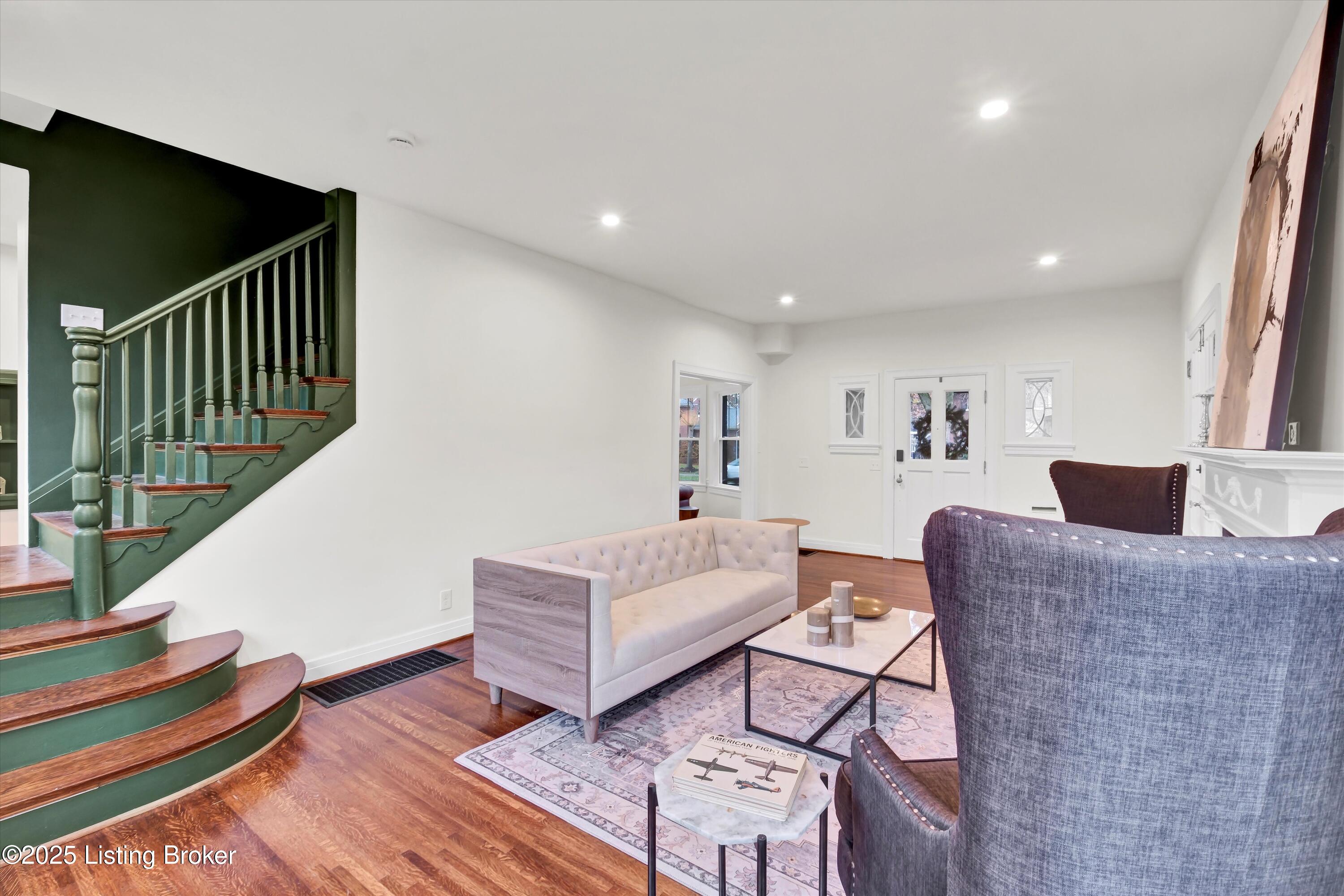 2436 Broadmeade Rd