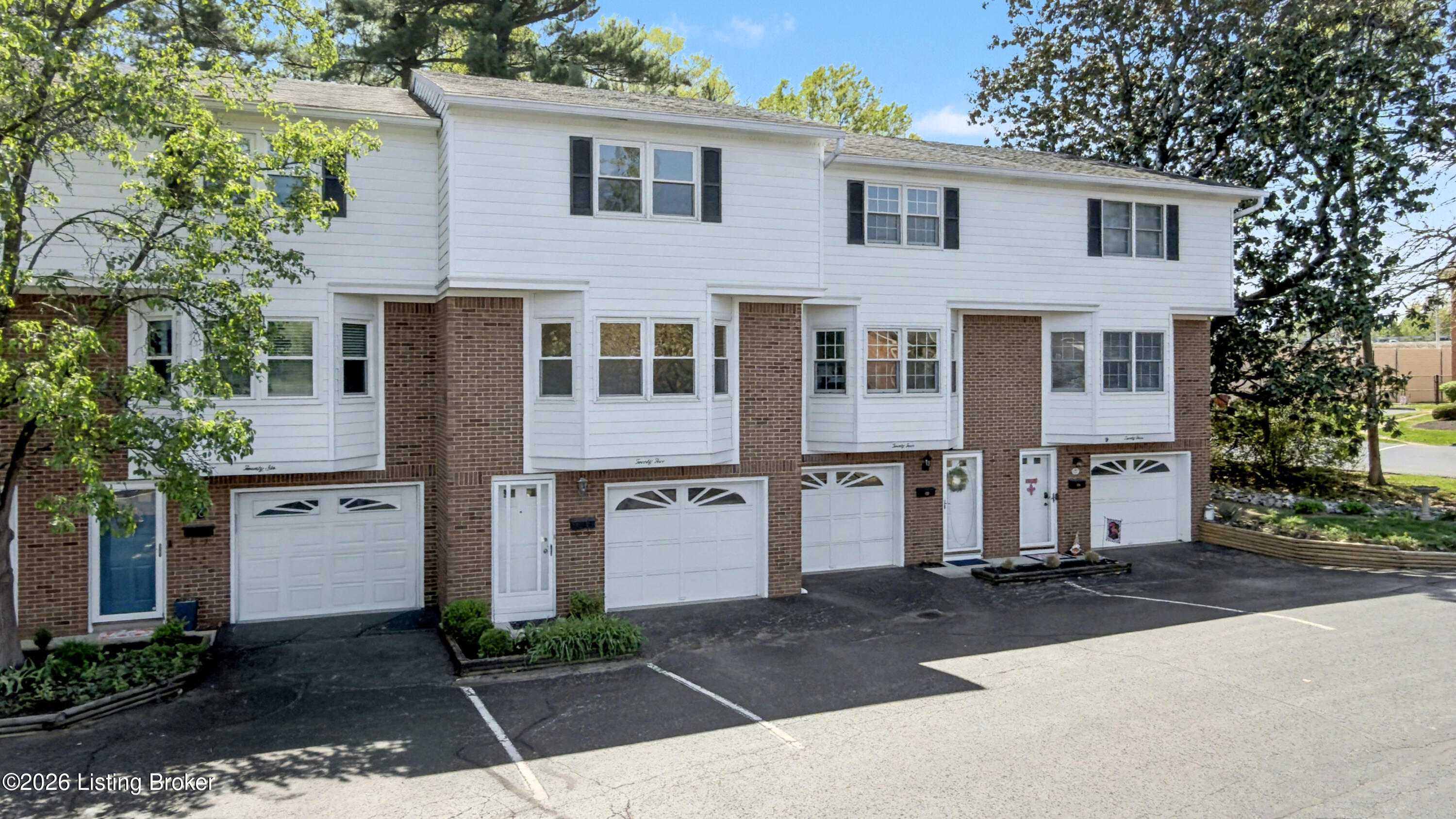 24 Gardiner Ct