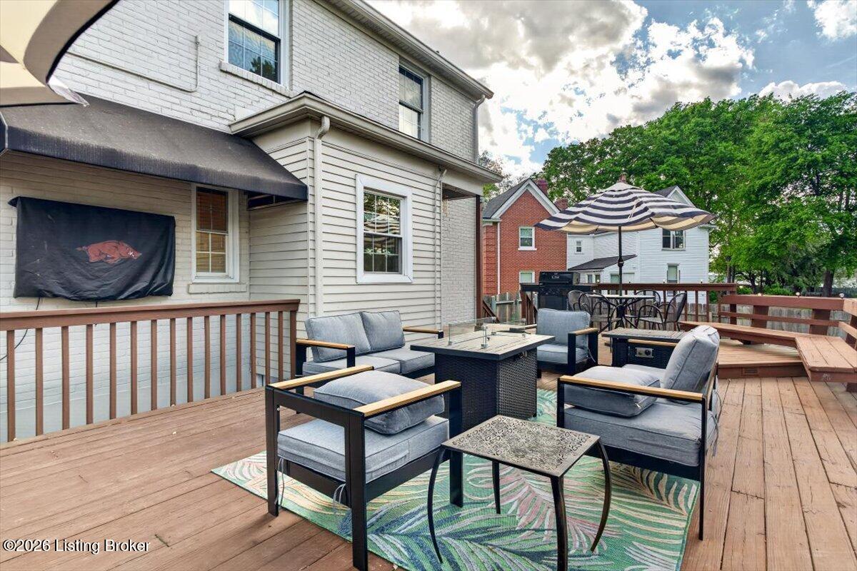 219 Norbourne Blvd