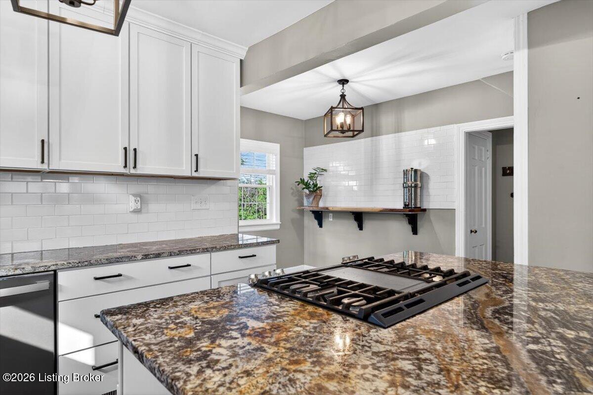 219 Norbourne Blvd