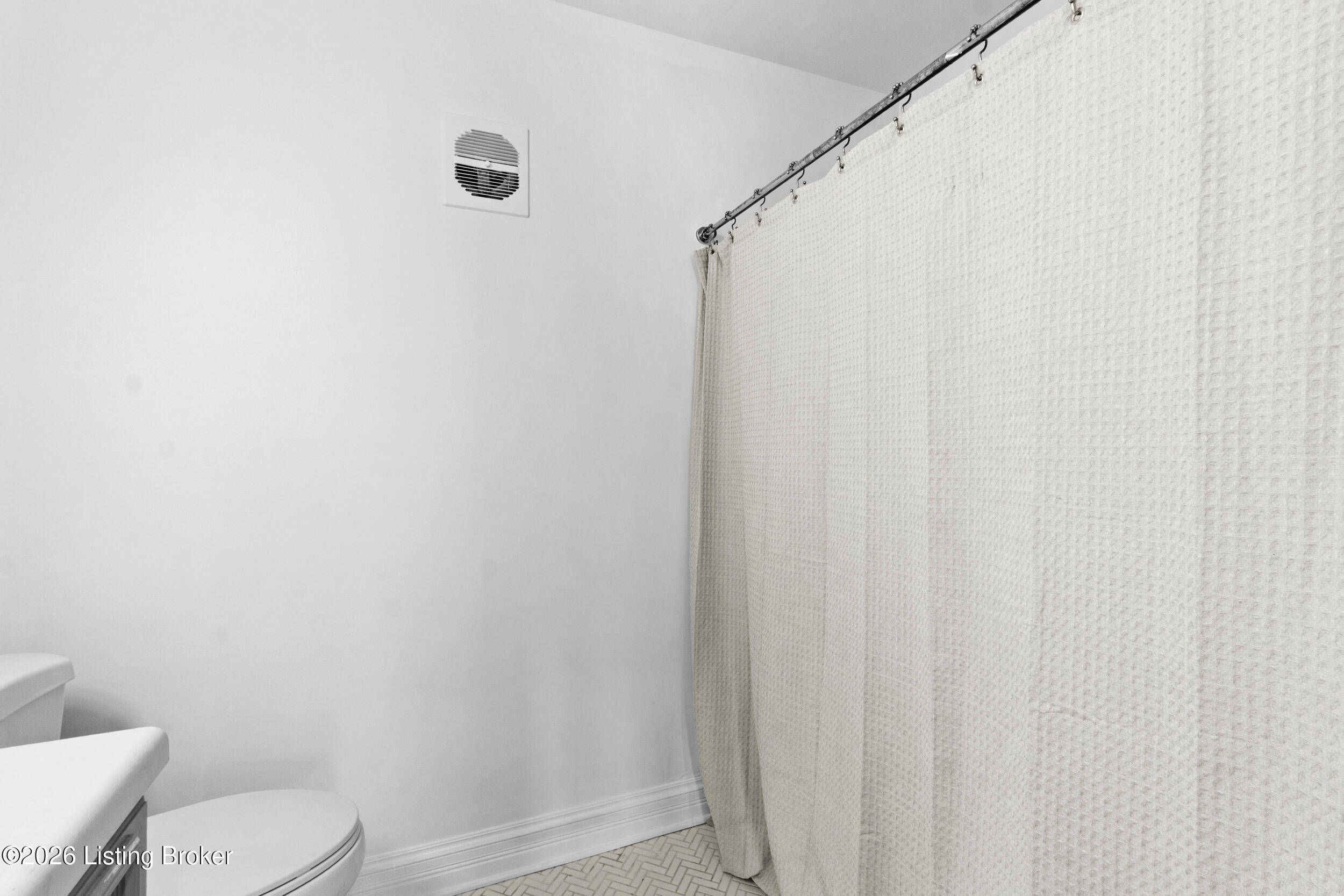 247 Stonehenge Dr 104