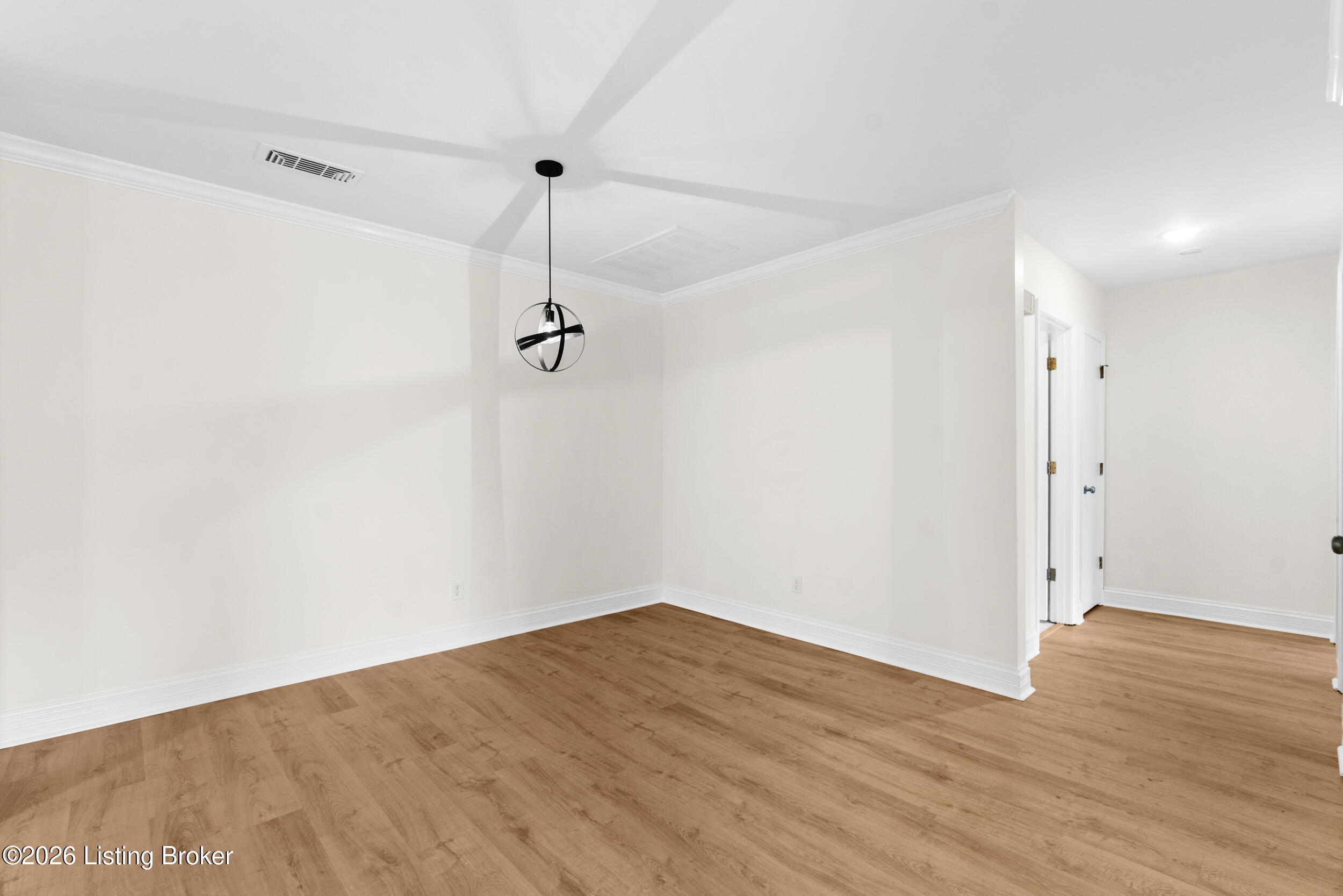 247 Stonehenge Dr 104