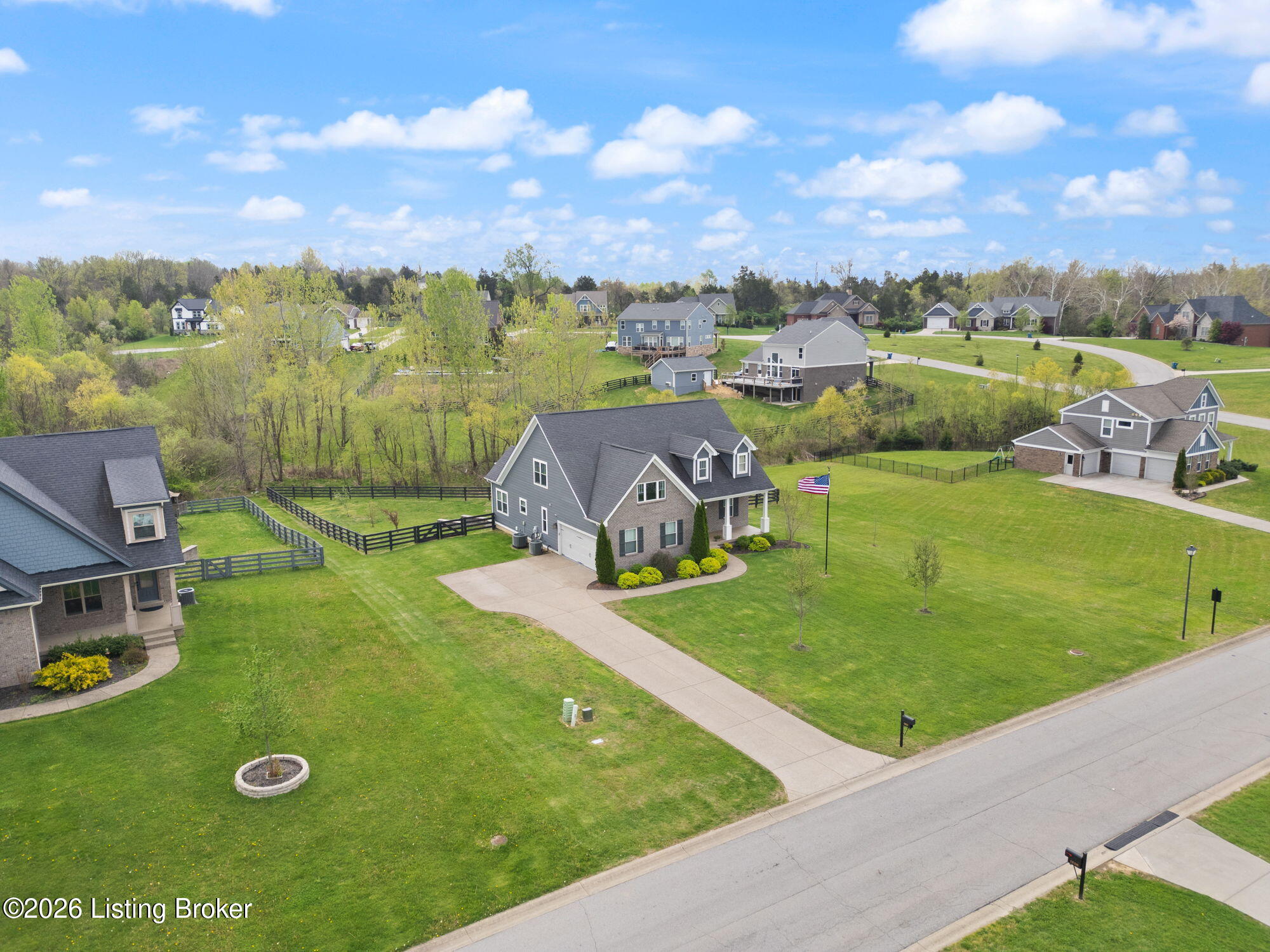 1211 Summit Parks Dr