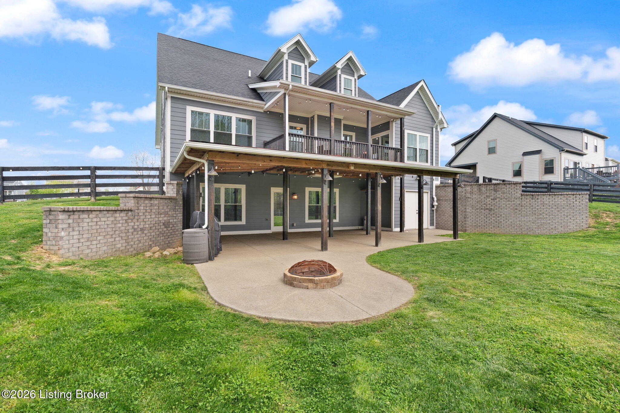 1211 Summit Parks Dr