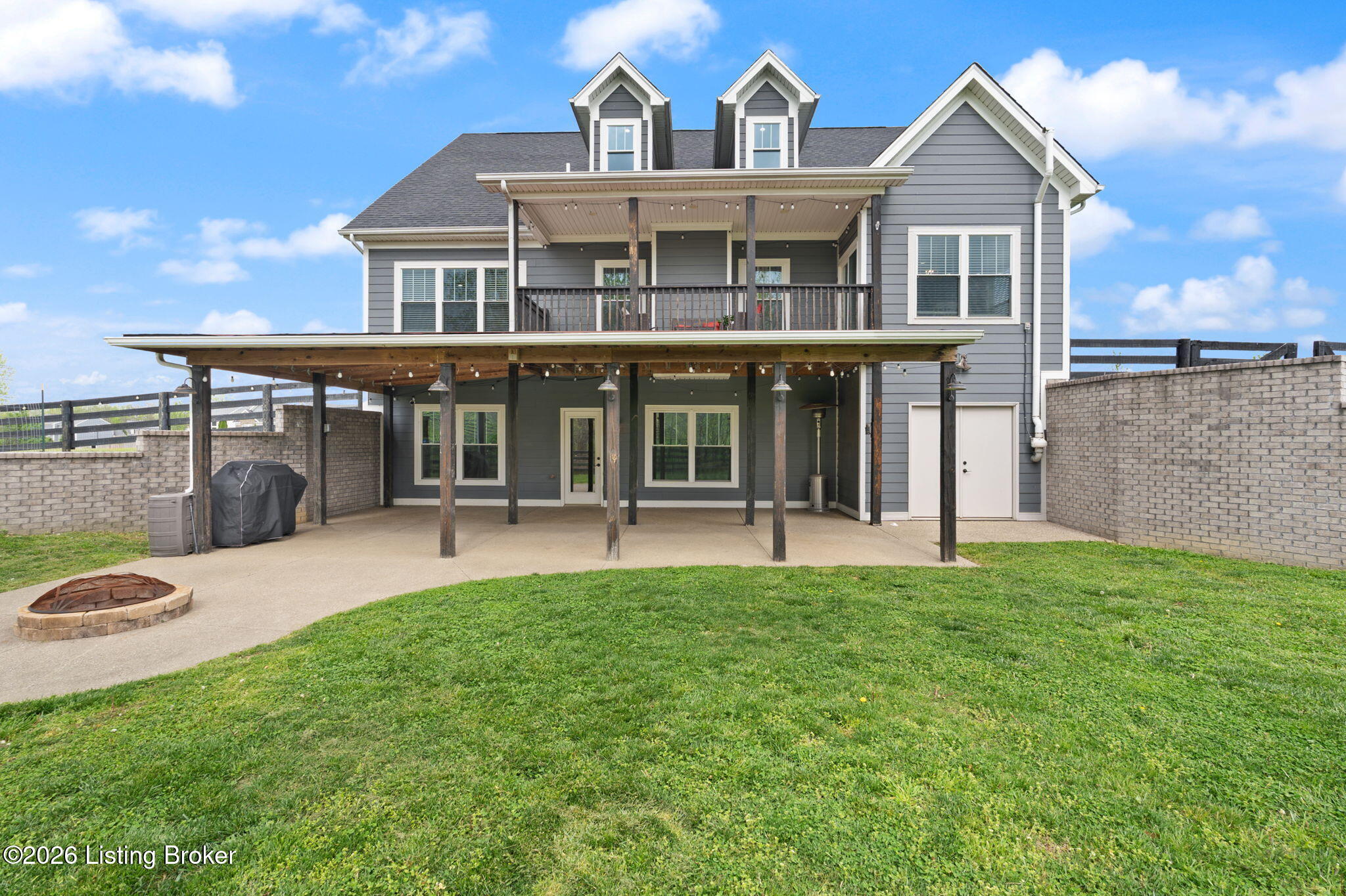 1211 Summit Parks Dr