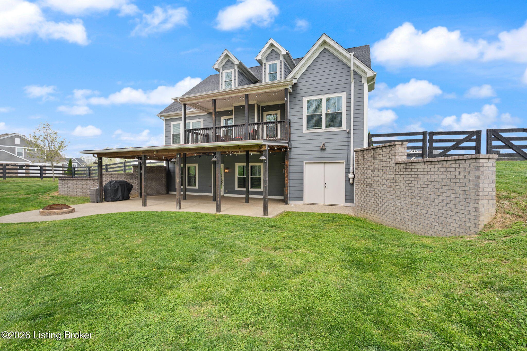 1211 Summit Parks Dr
