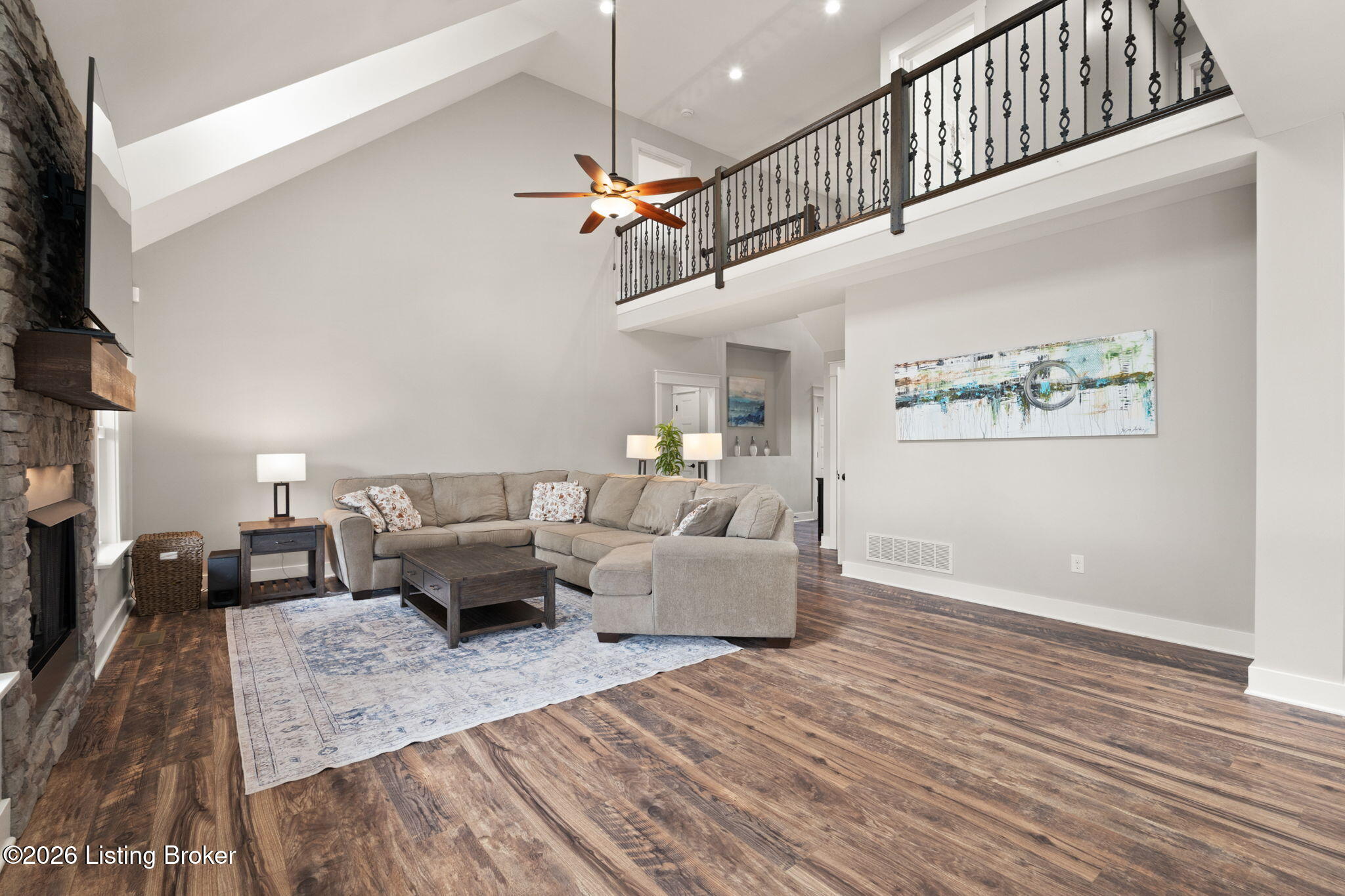 1211 Summit Parks Dr