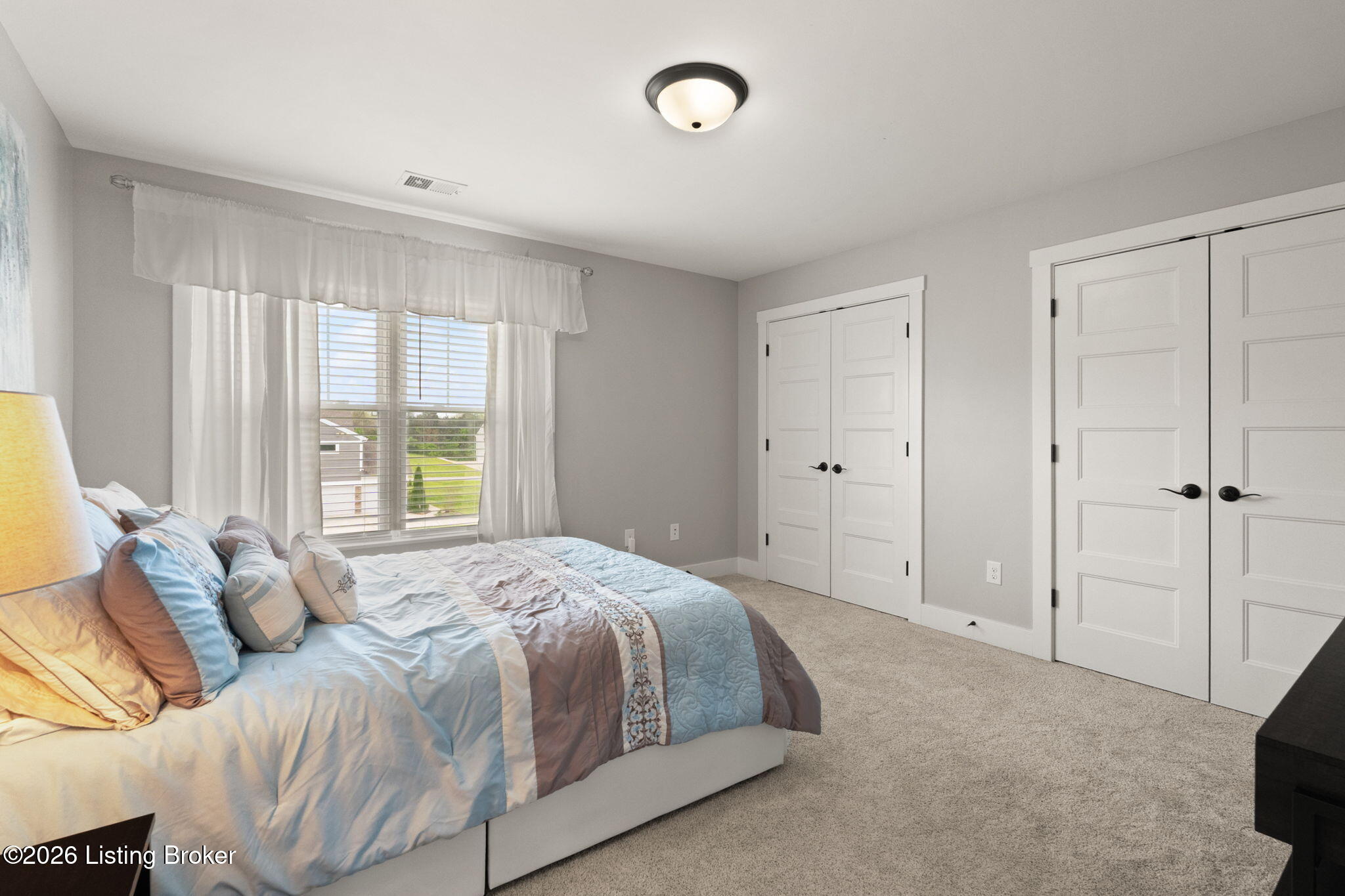 1211 Summit Parks Dr