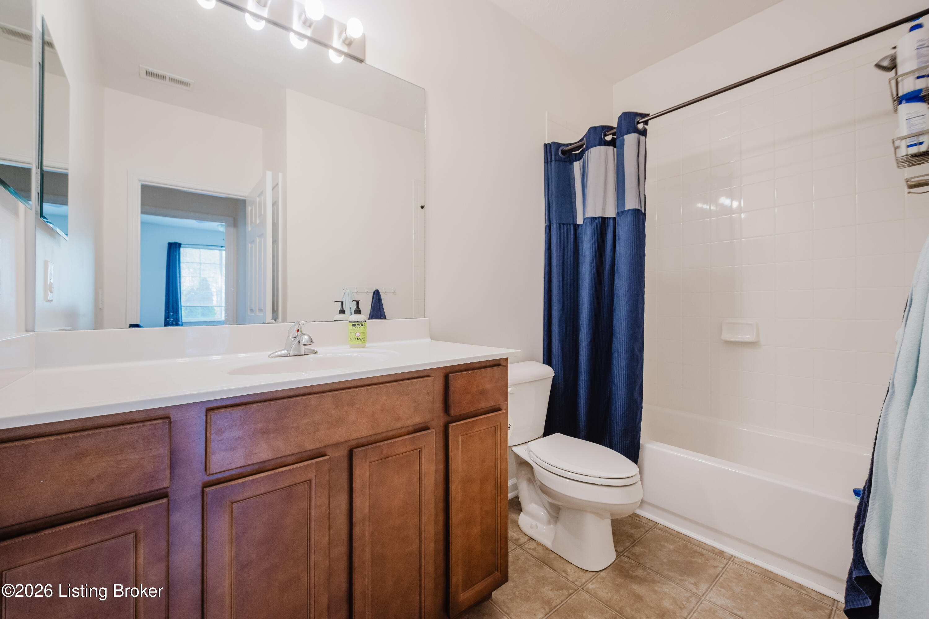 2601 Bradford Commons Dr 203