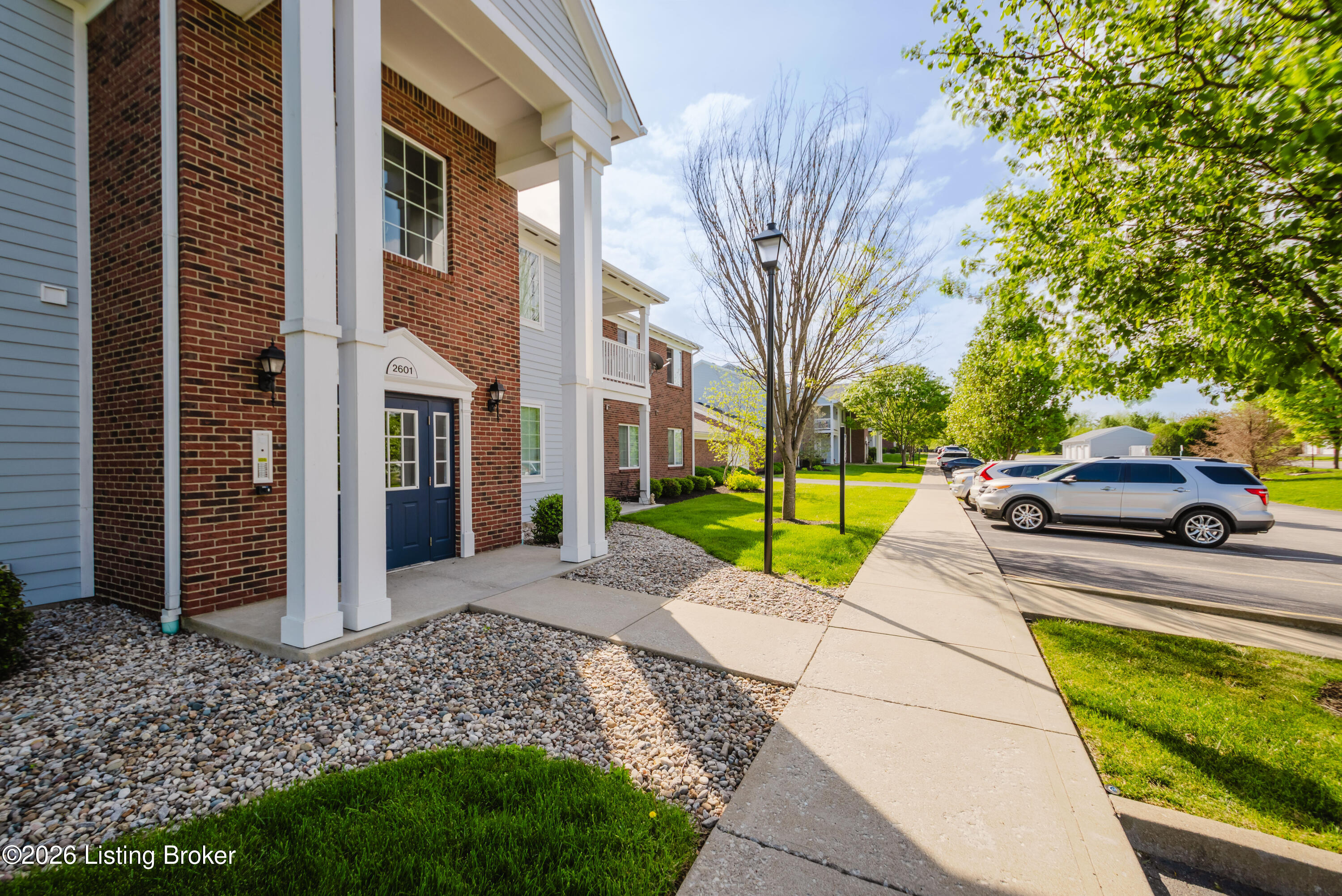 2601 Bradford Commons Dr 203