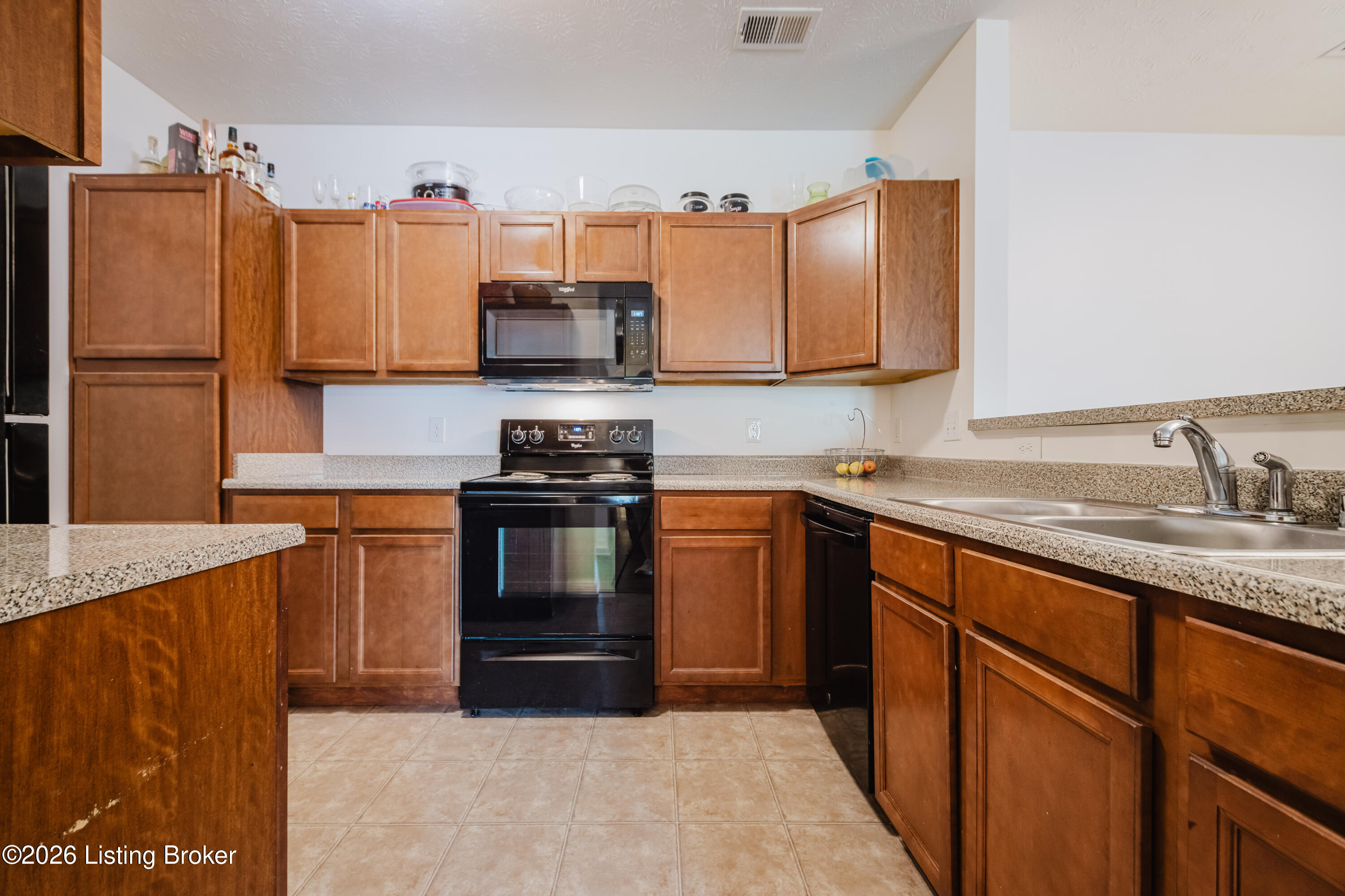 2601 Bradford Commons Dr 203