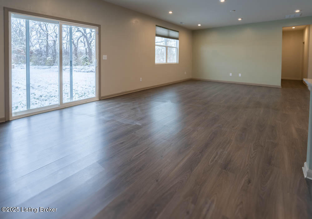 4391 Coppice Trail