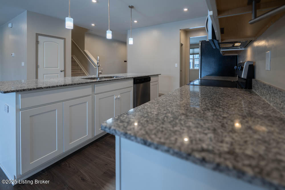 4391 Coppice Trail