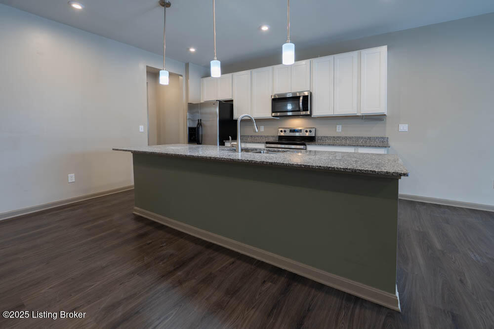4391 Coppice Trail