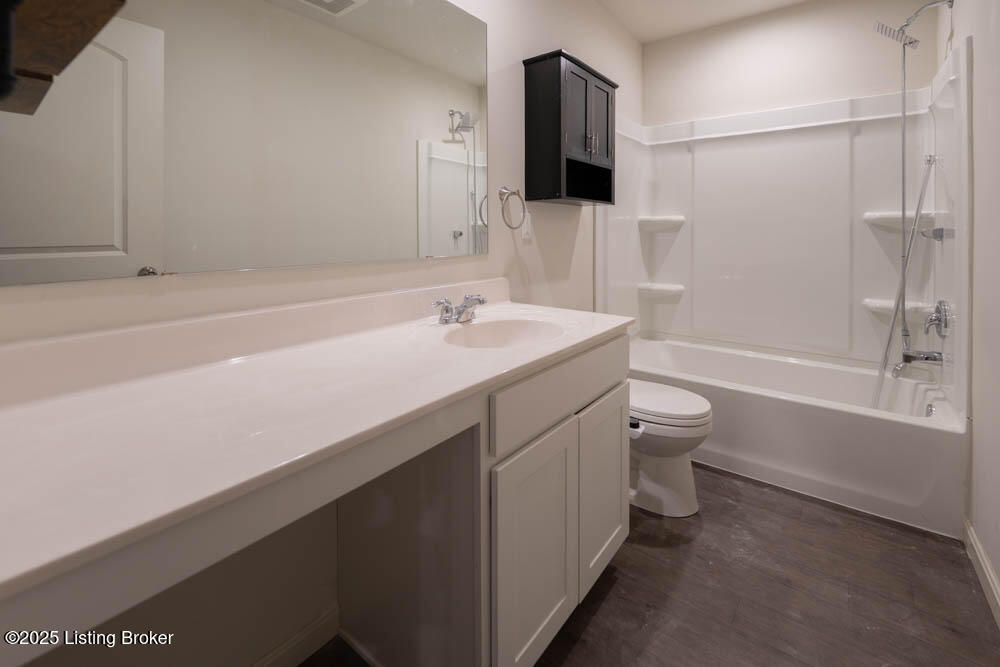 4391 Coppice Trail
