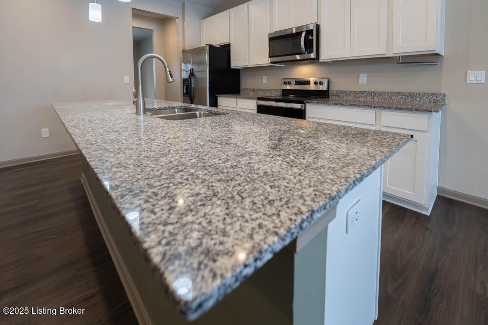4391 Coppice Trail