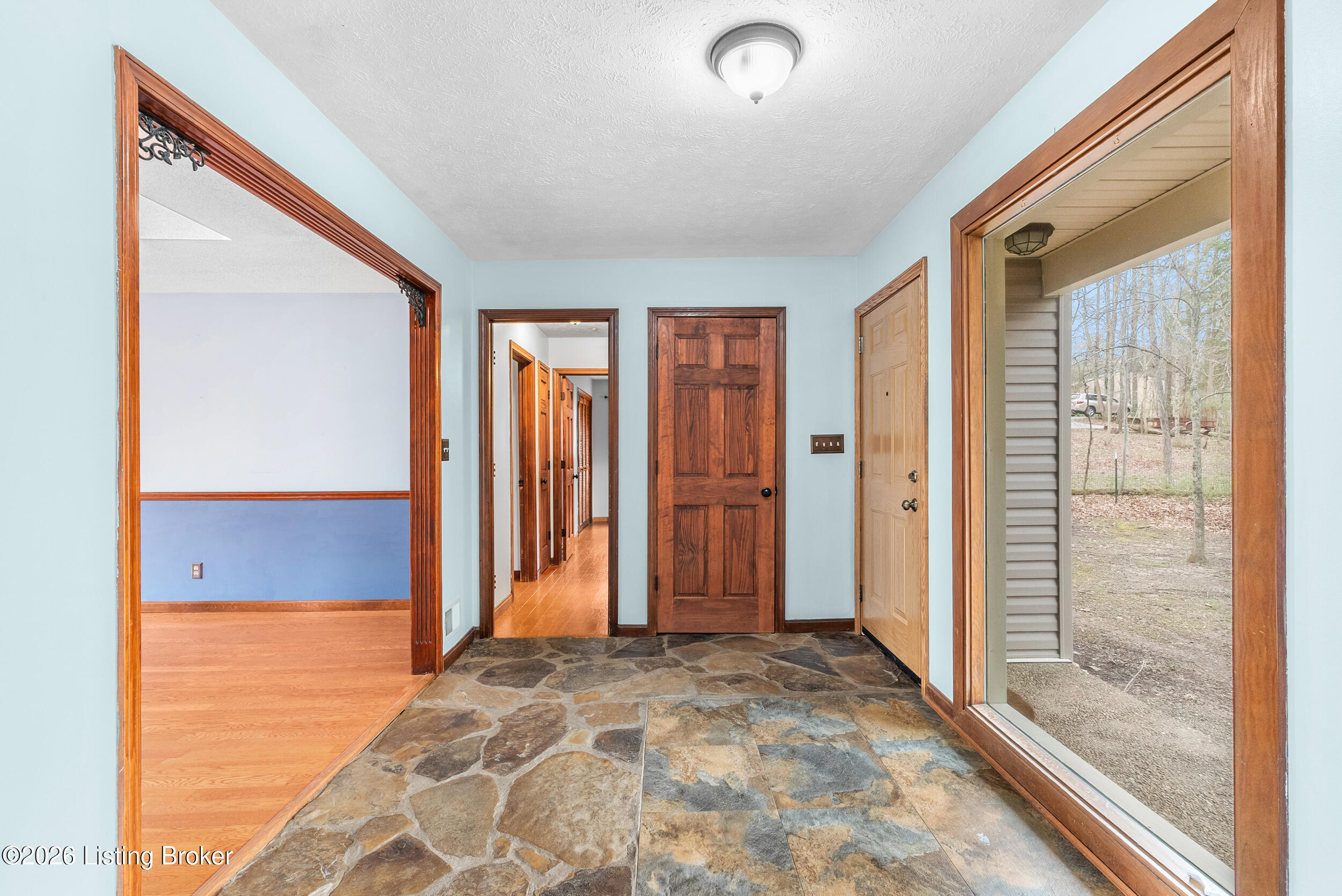 3004 Haney Dr