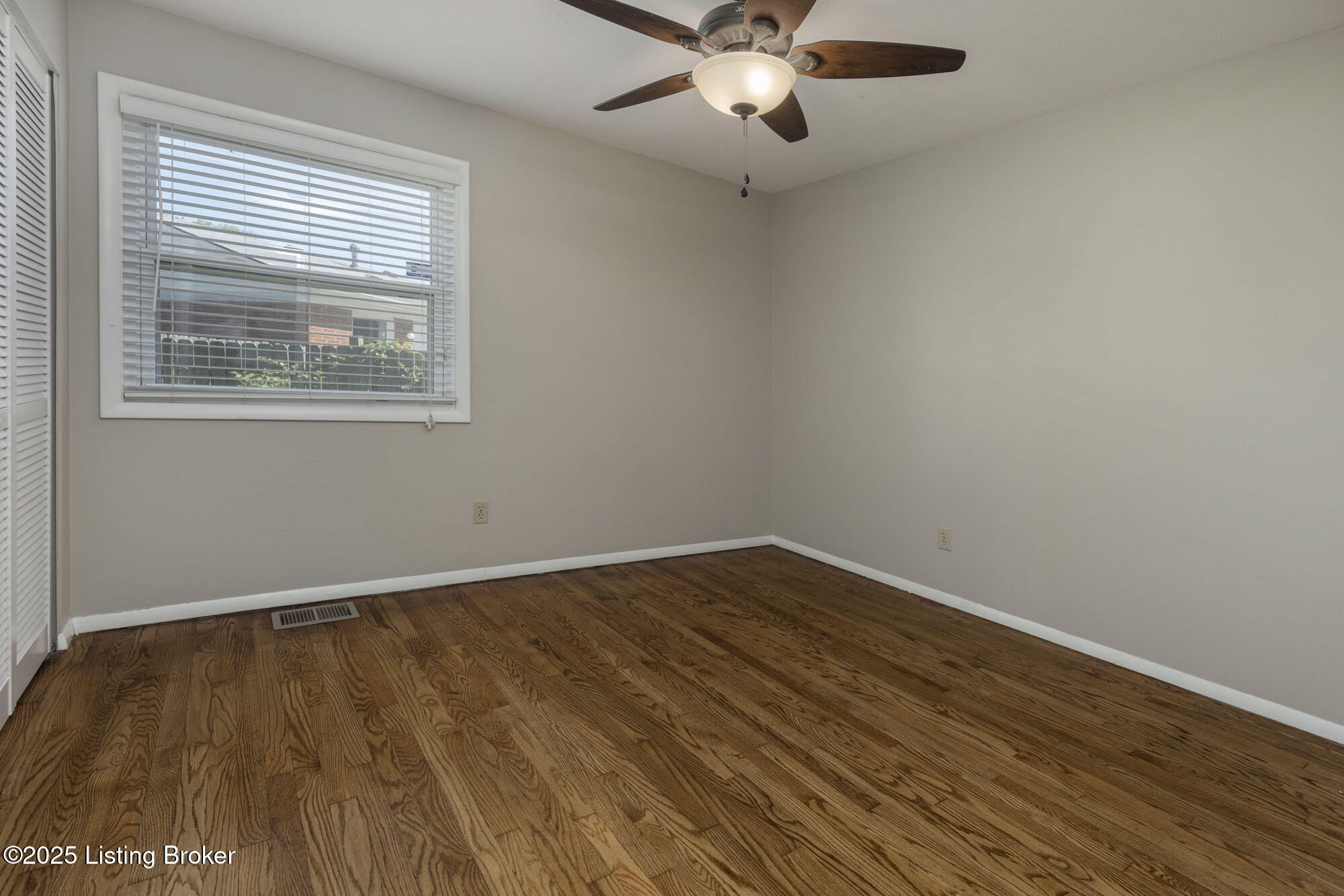 8016 Edsel Ln