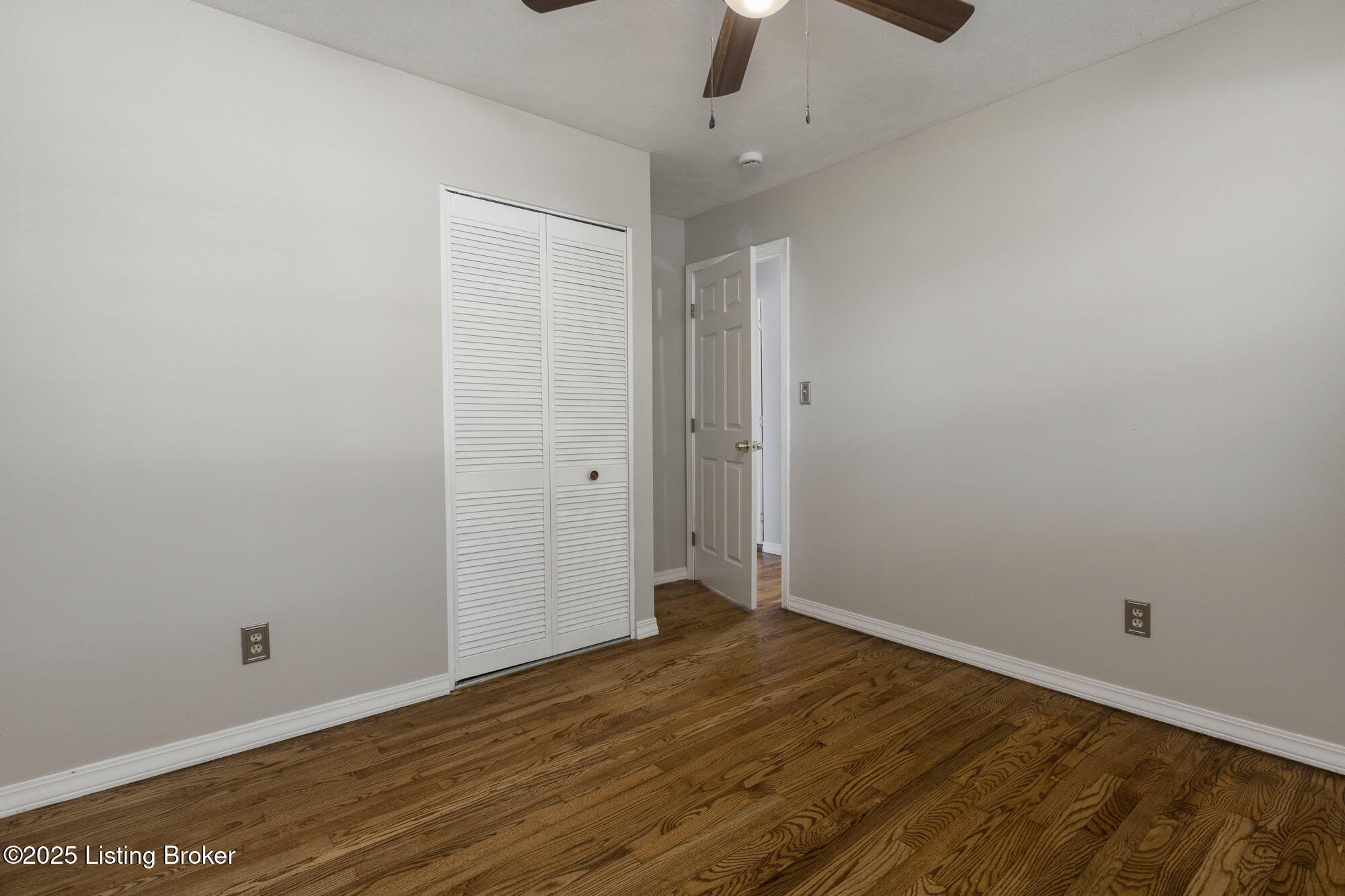 8016 Edsel Ln