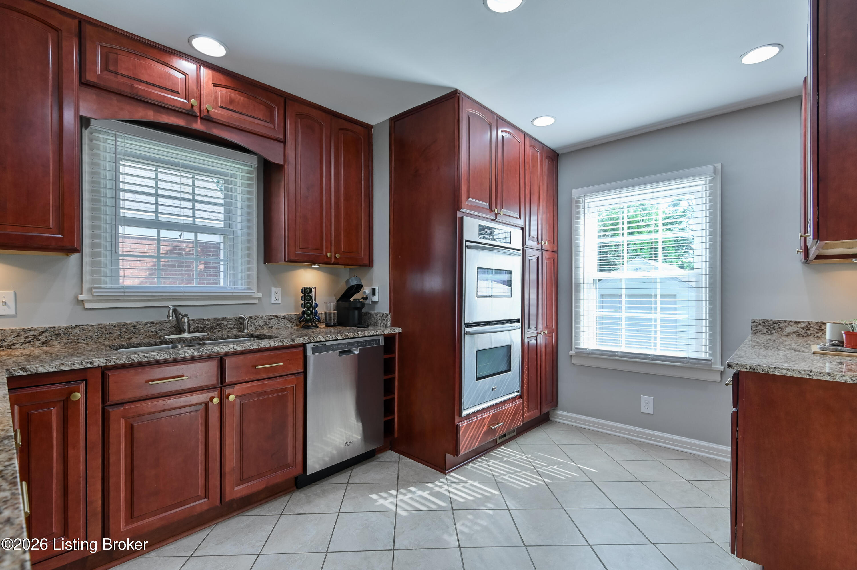 432 Bauer Ave
