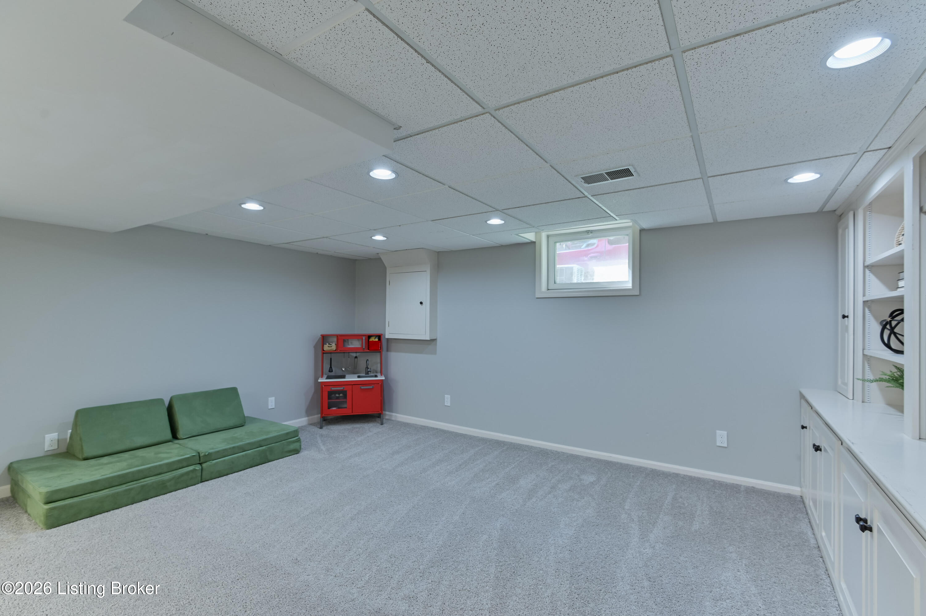 432 Bauer Ave