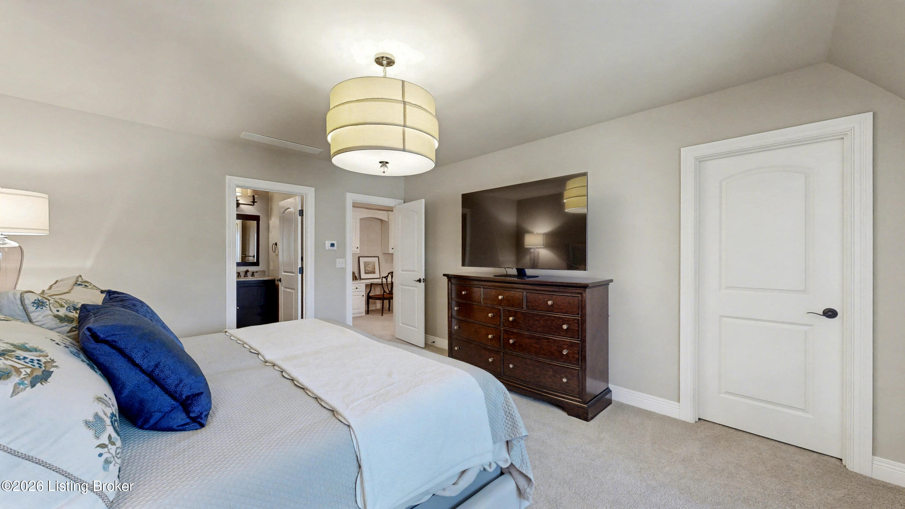 9504 Wolfpen Springs Dr