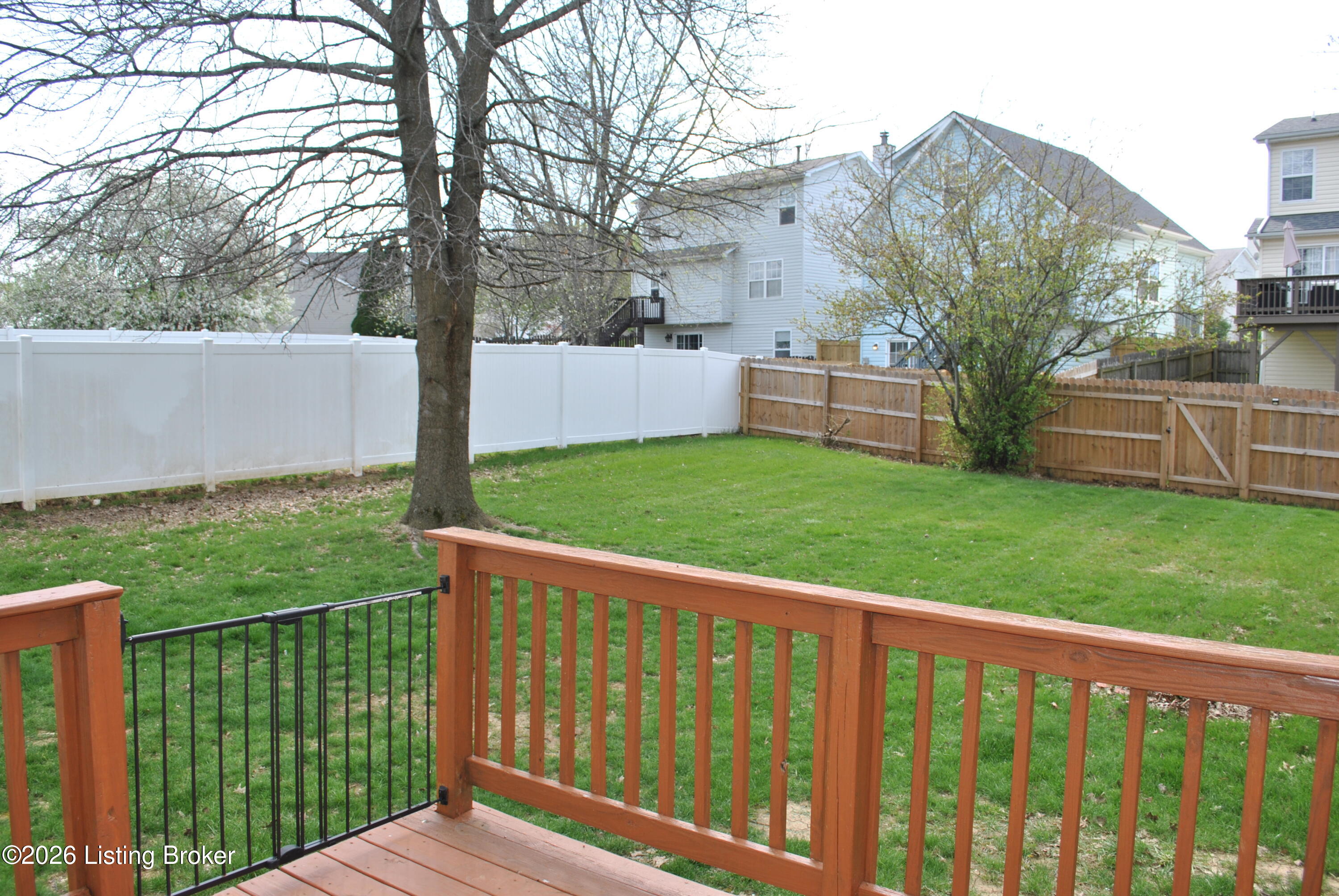 4118 Hickoryview Dr