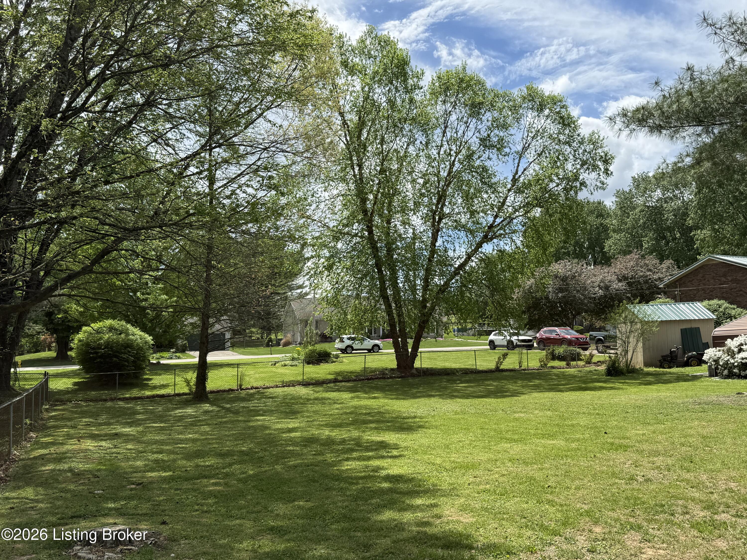 5713 Renada Dr
