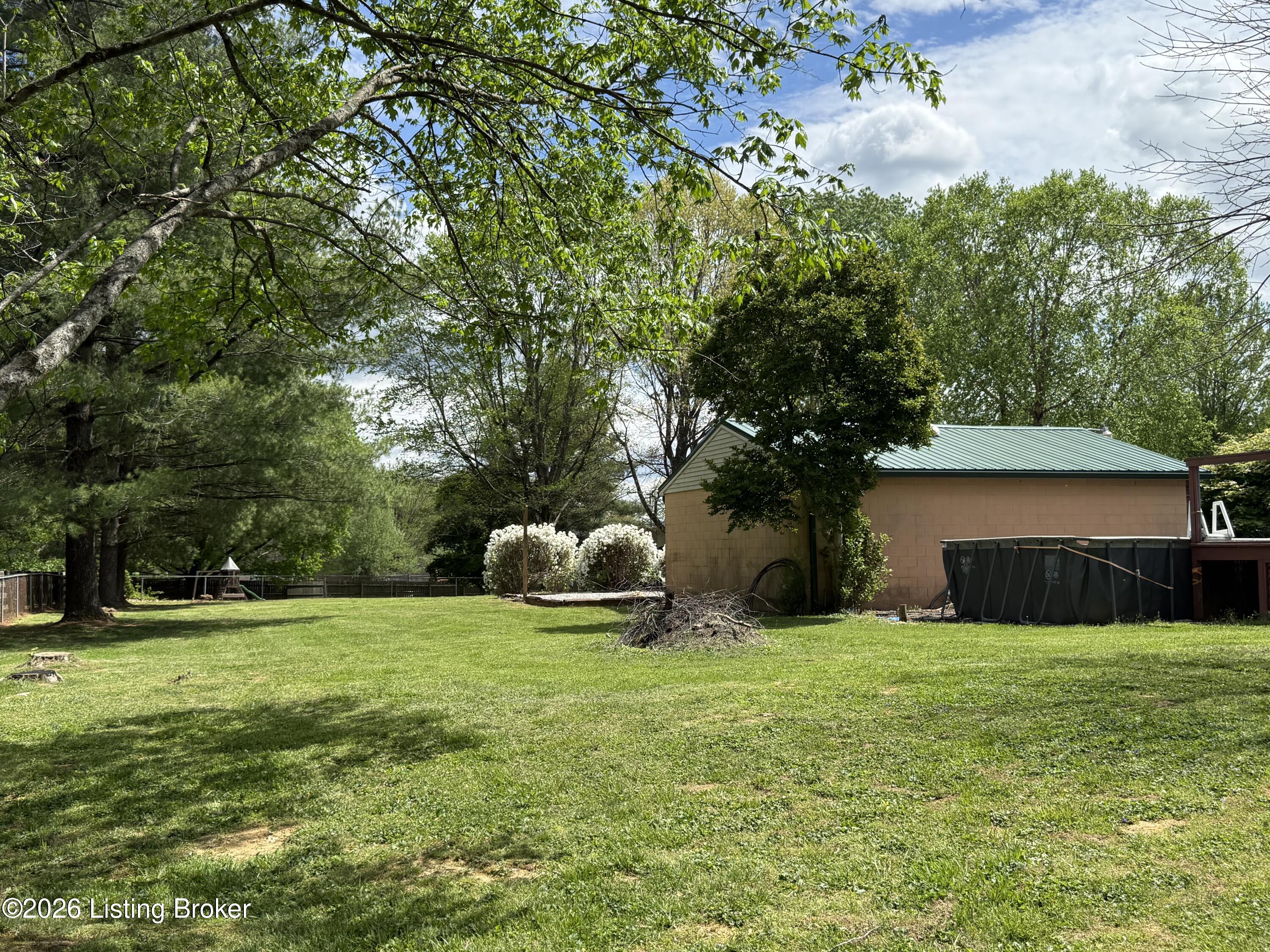 5713 Renada Dr