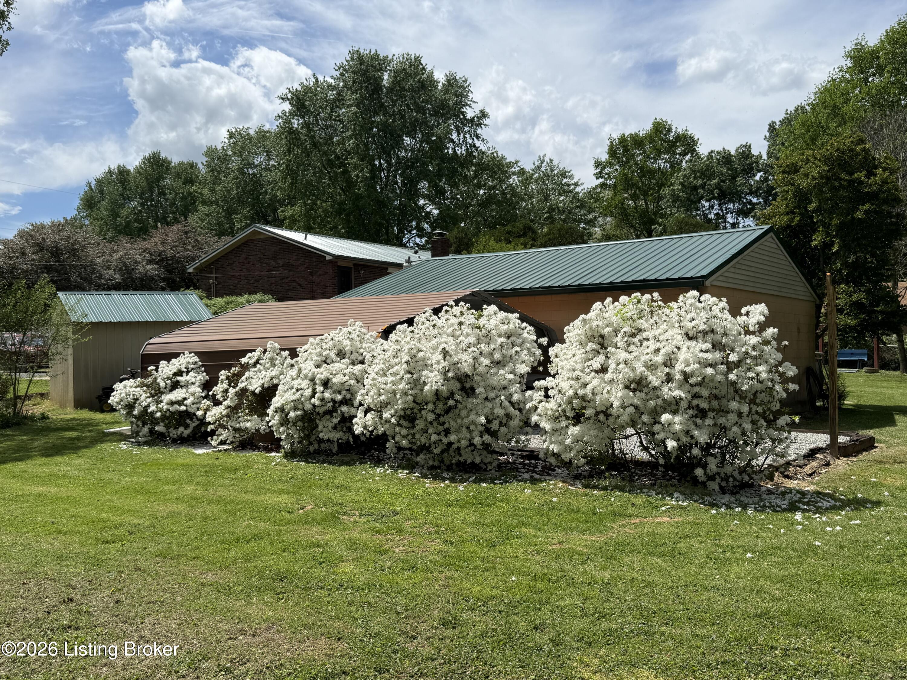 5713 Renada Dr