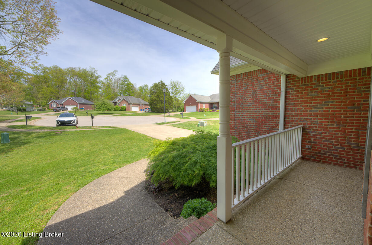 2109 OAKFORD Ct