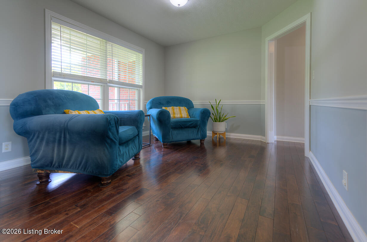 2109 OAKFORD Ct