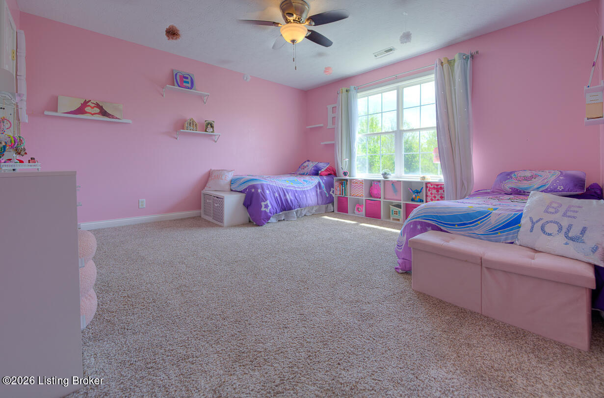 2109 OAKFORD Ct