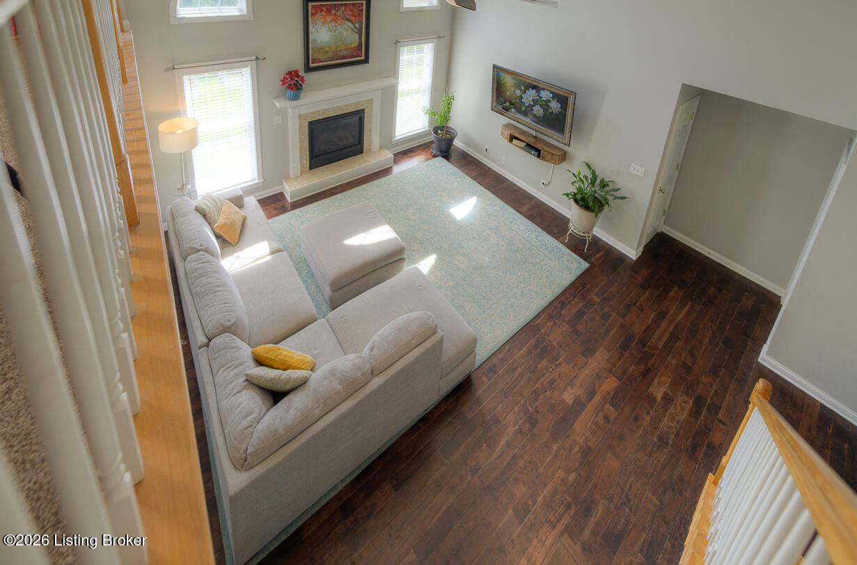 2109 OAKFORD Ct