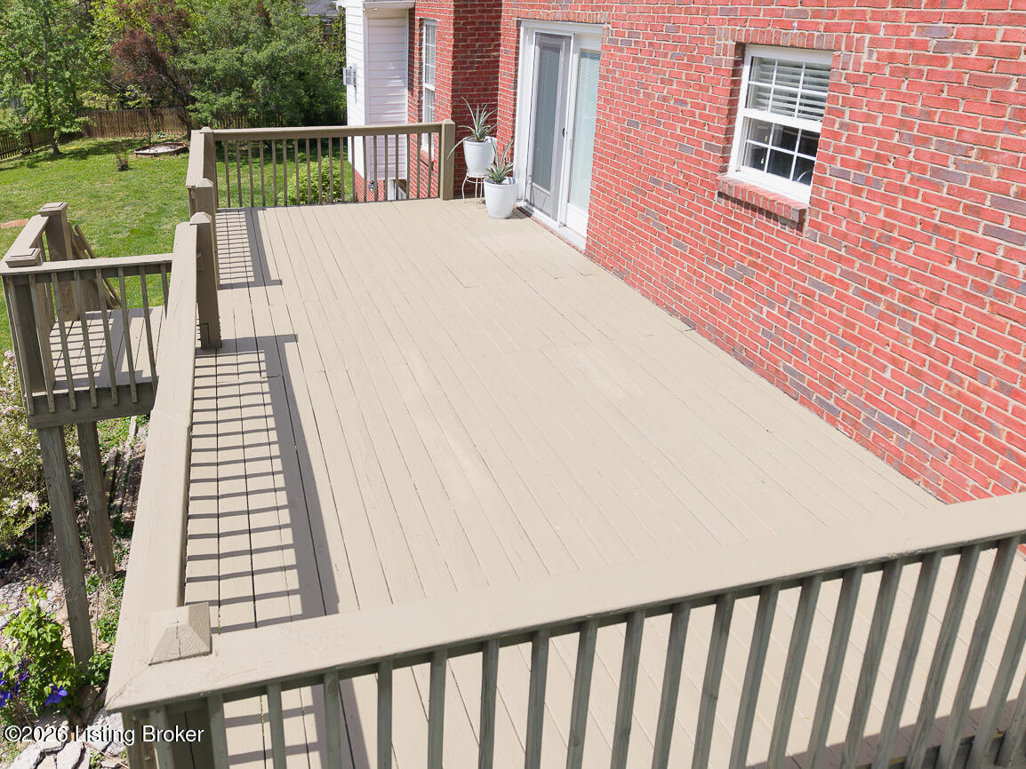 2109 OAKFORD Ct