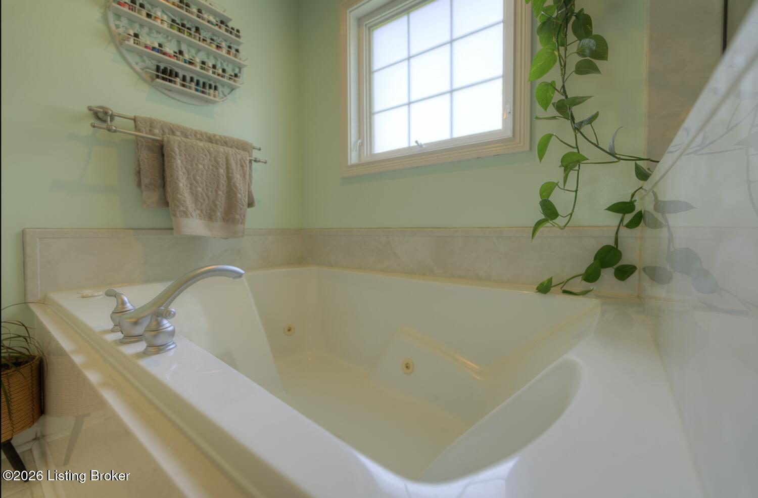 2109 OAKFORD Ct