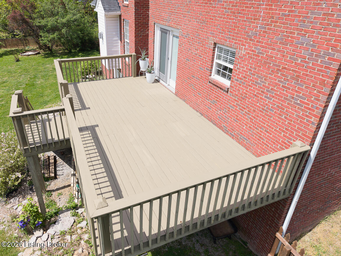 2109 OAKFORD Ct