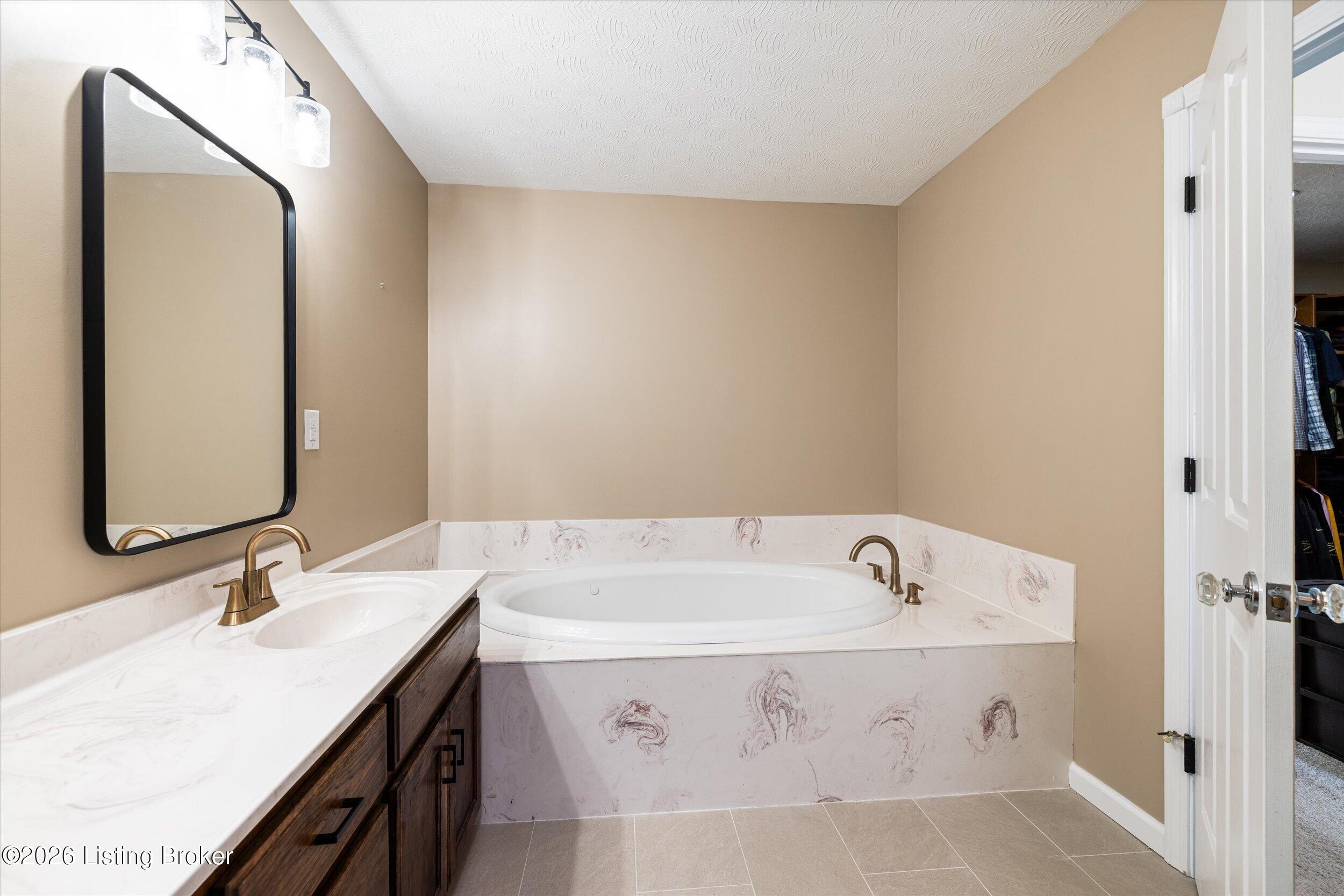 170 Hidden Valley Dr