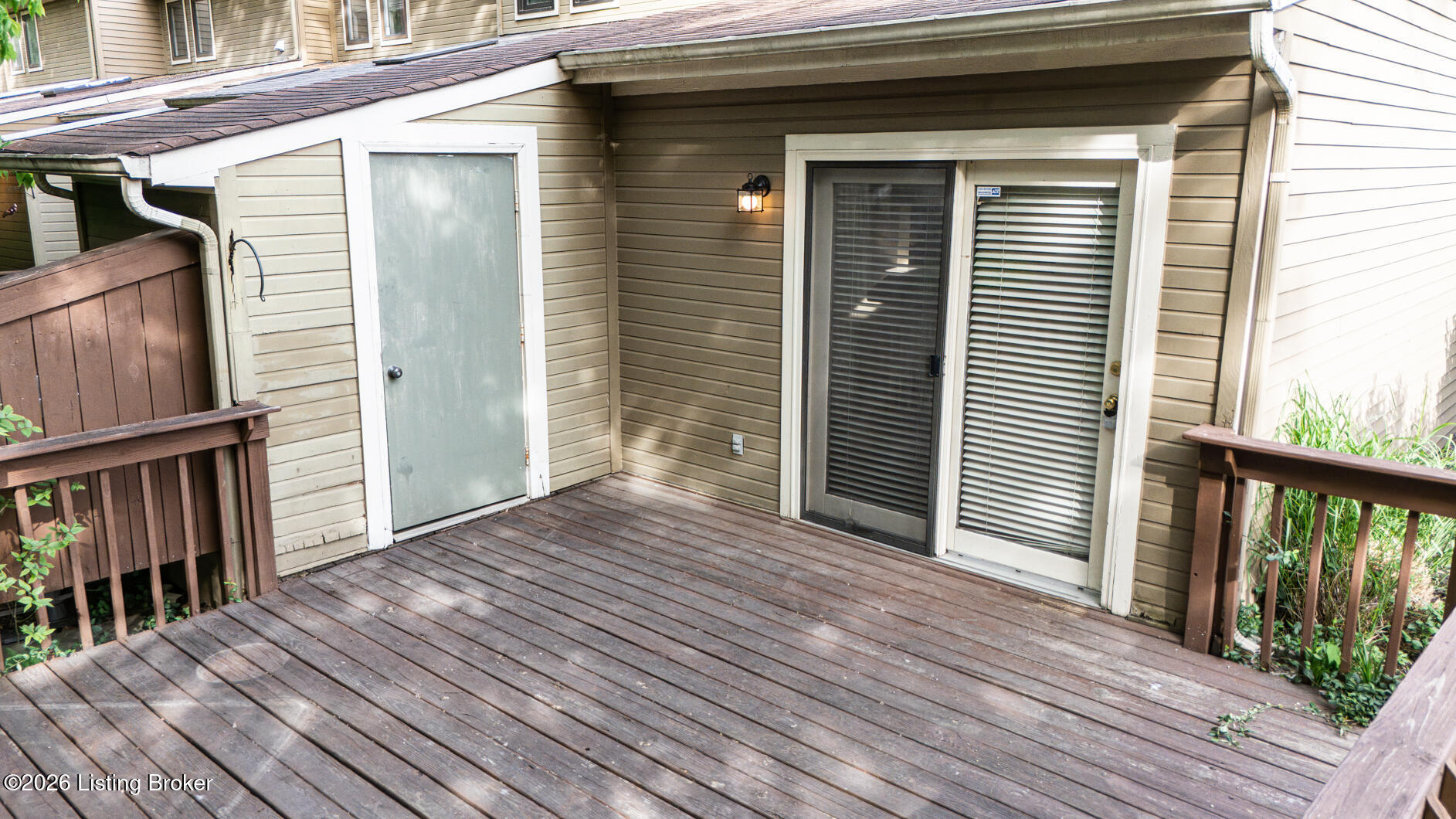 614 Ledgeview Park Dr