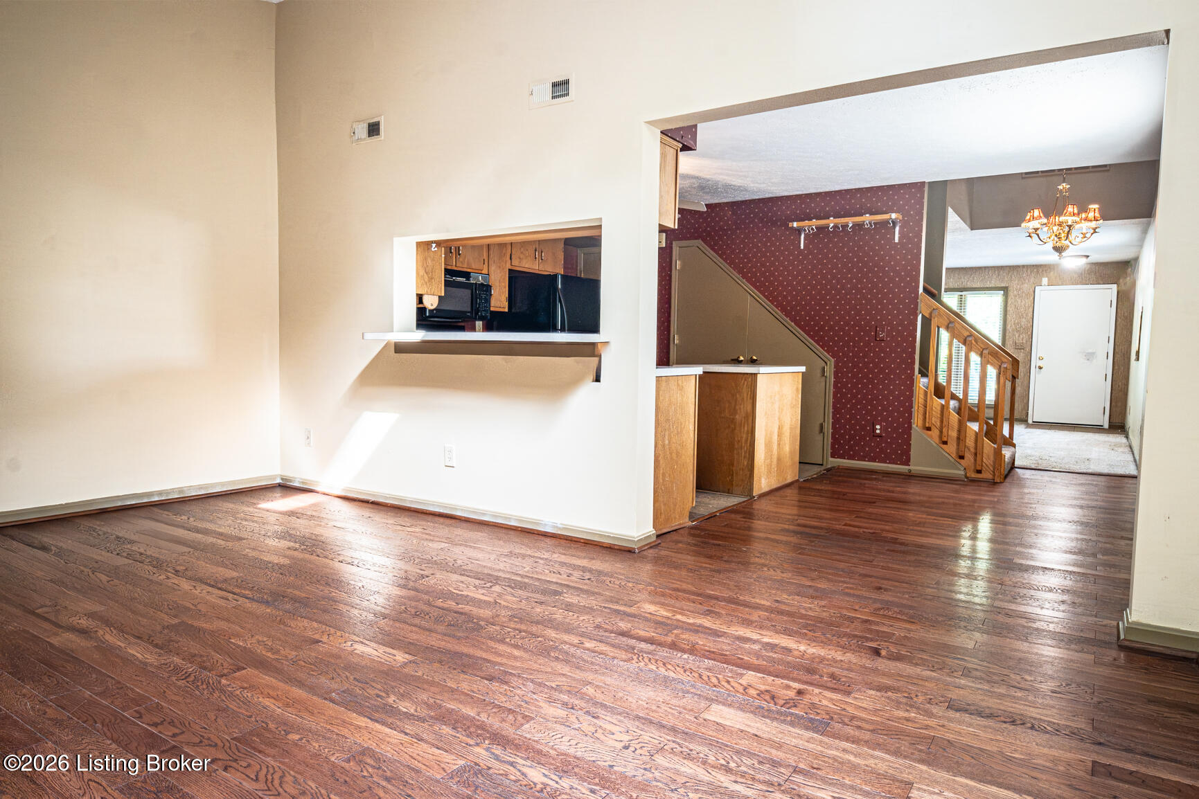 614 Ledgeview Park Dr