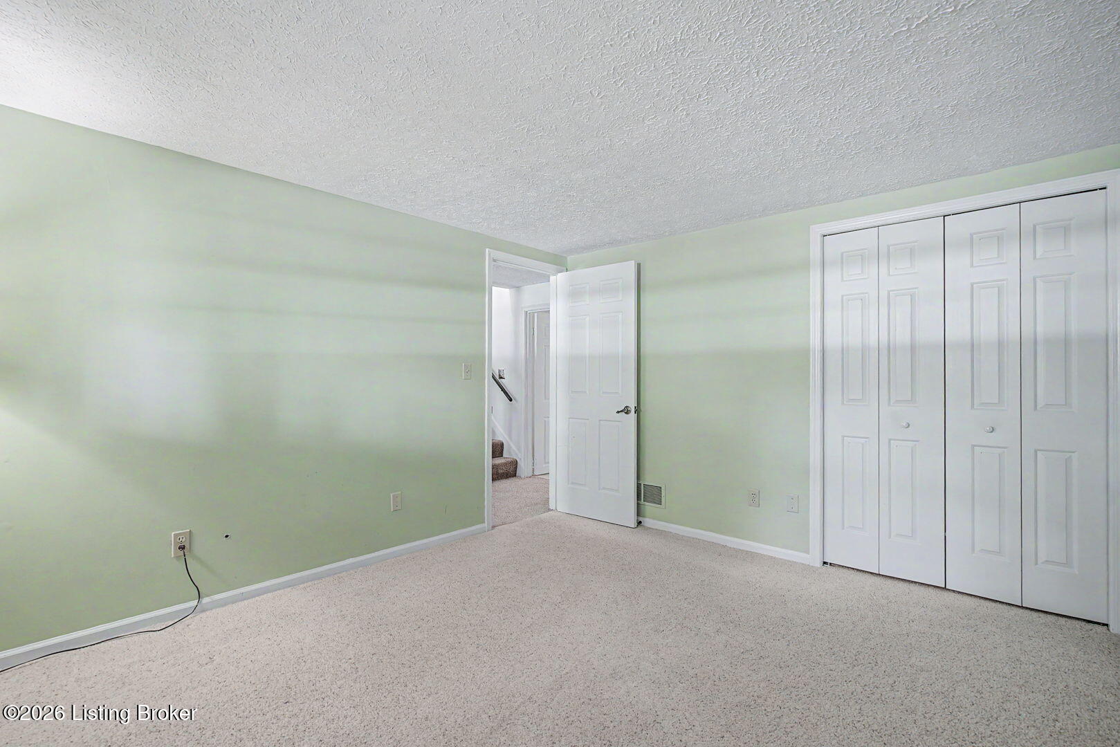 3217 Broeck Pointe Cir