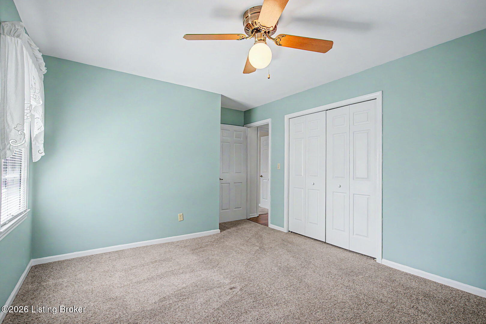 3217 Broeck Pointe Cir