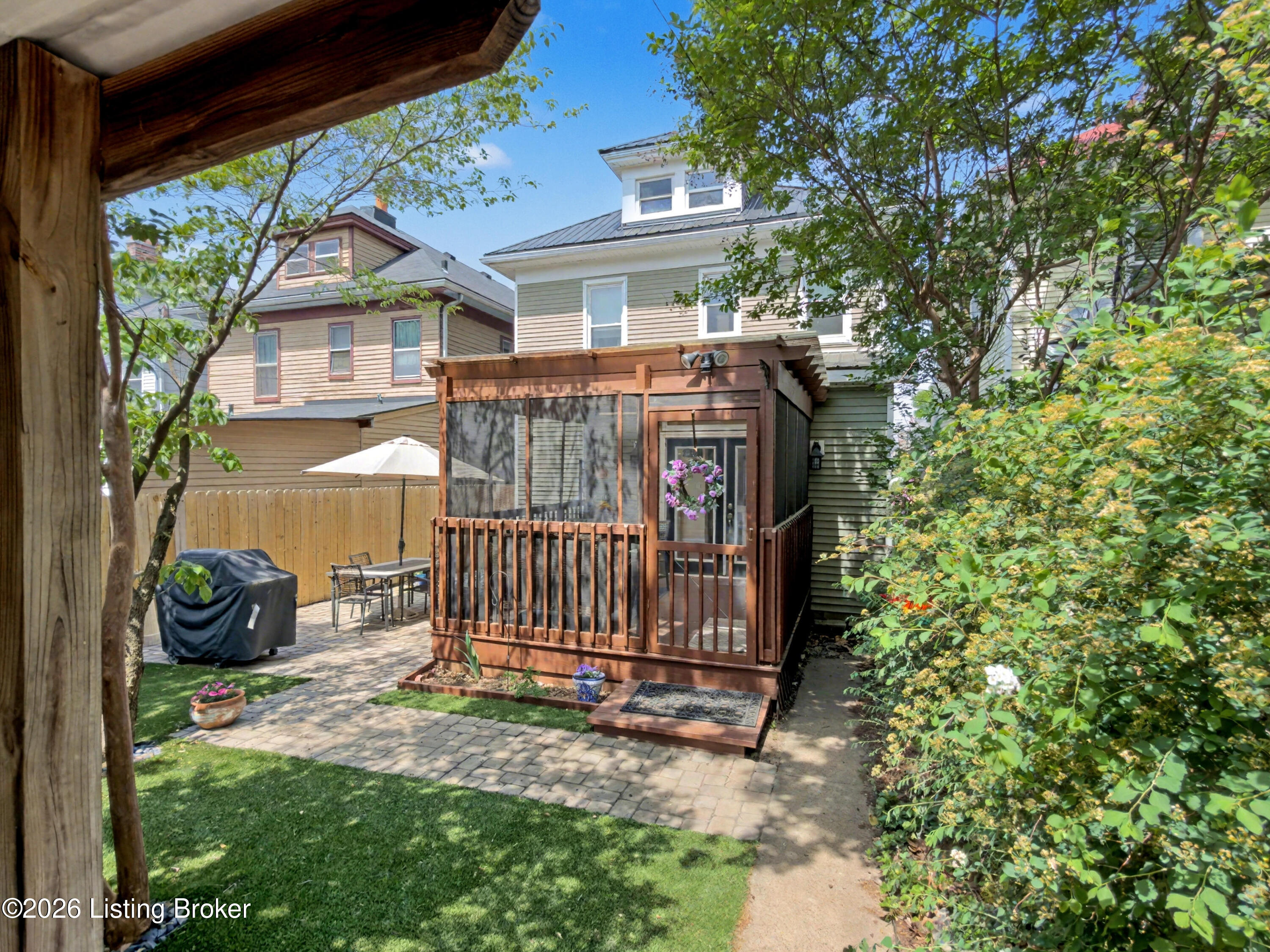 1328 Winter Ave