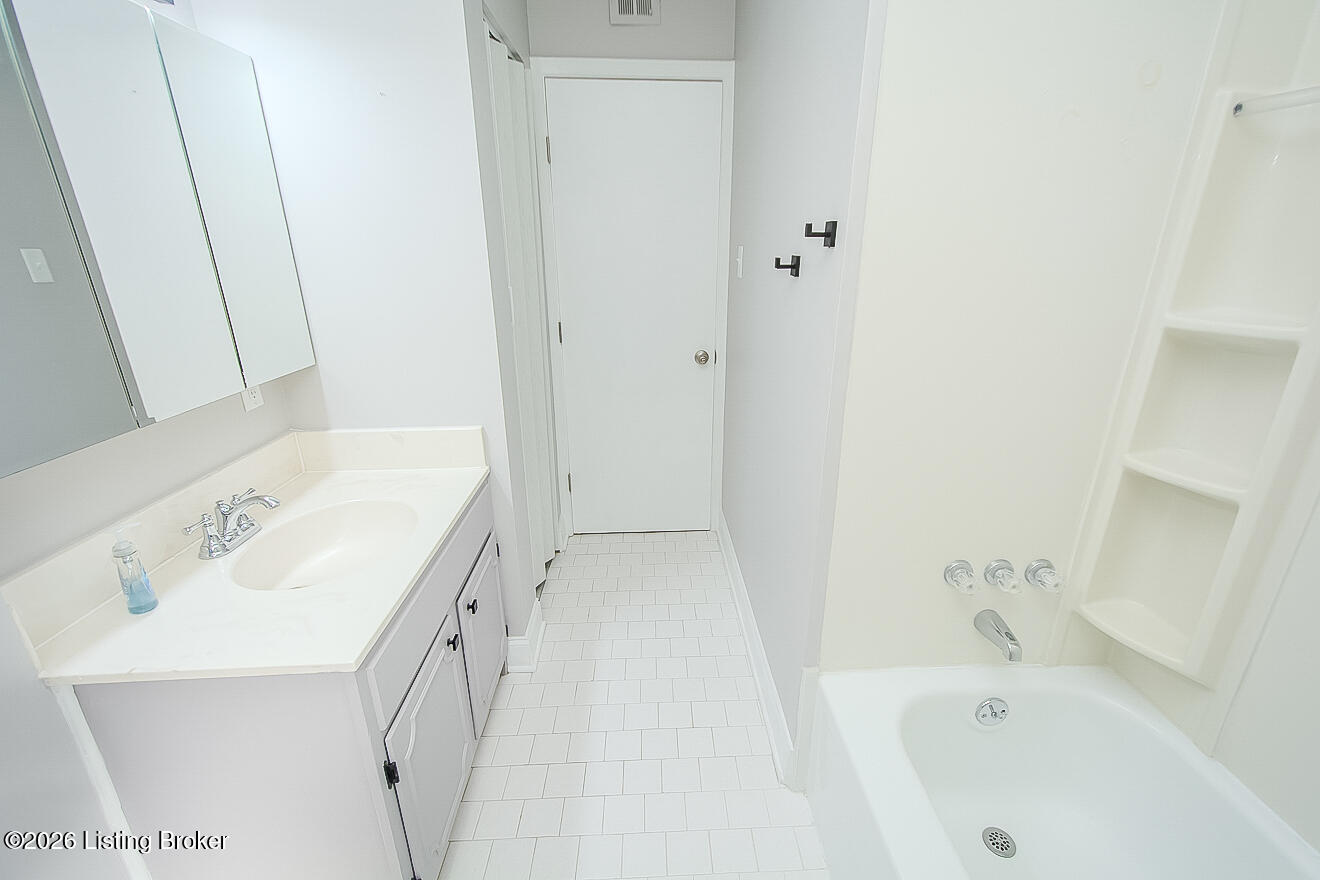 9610 Westport Rd APT 3