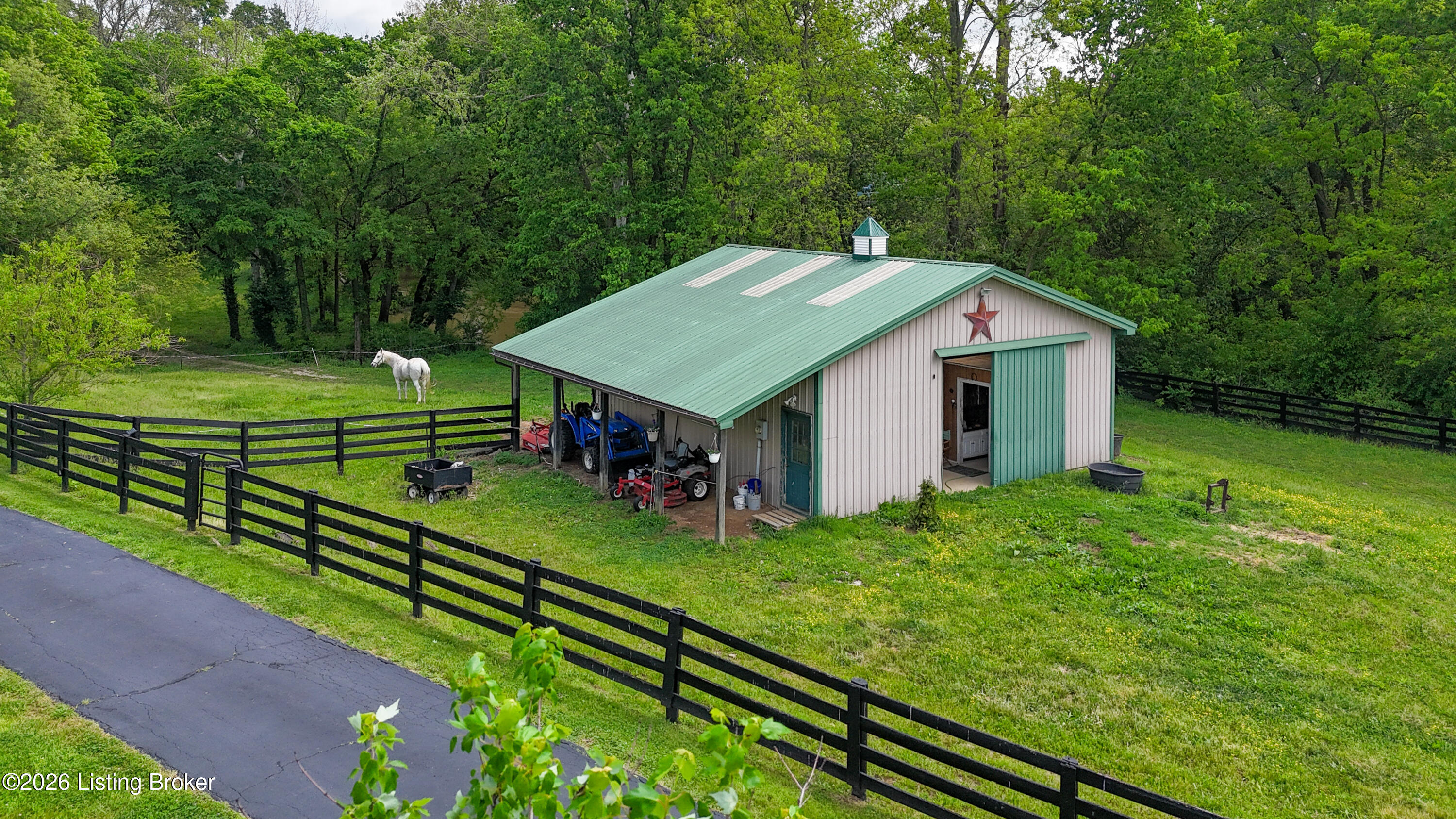 172 Hebron Rd