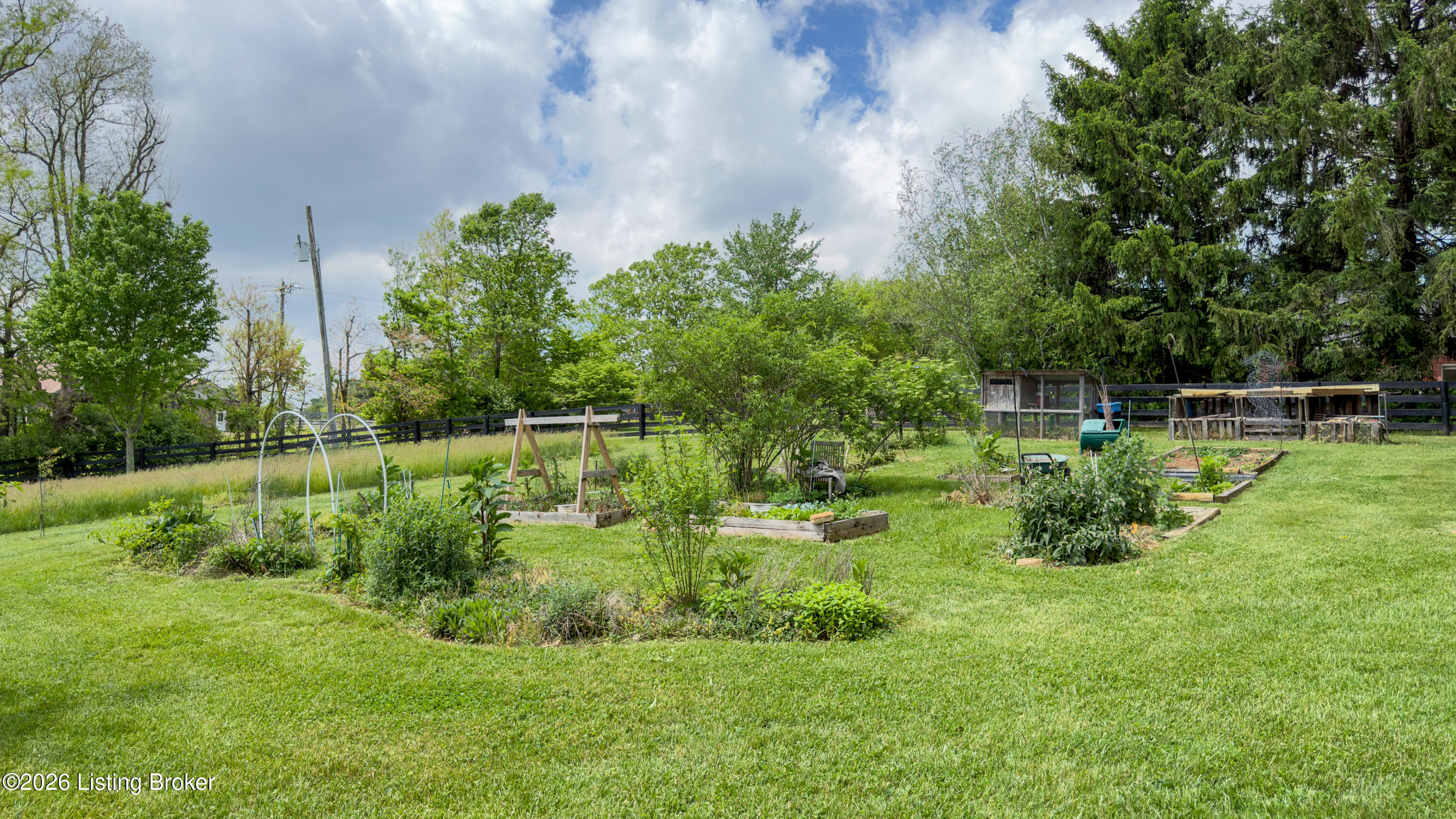 172 Hebron Rd